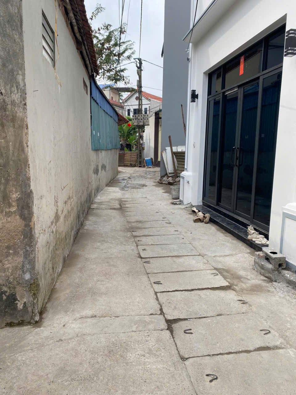 🏡 HÀNG F0 – ĐẤT TỔ 11 ĐỒNG MAI, HÀ ĐÔNG
✅ Diện tích: 50,1m²
✅ Vị trí đẹp, sát khu đất dịch vụ Đồng Mai
✅ Khu dân cư đông đúc, tiềm năng tăng giá tốt
✅ Phù hợp ở lâu dài hoặc đầu tư giữ tiền
✅ Giá chỉ 3.x tỷ (có thương lượng)
📍 Khu vực thuộc Đồng Mai