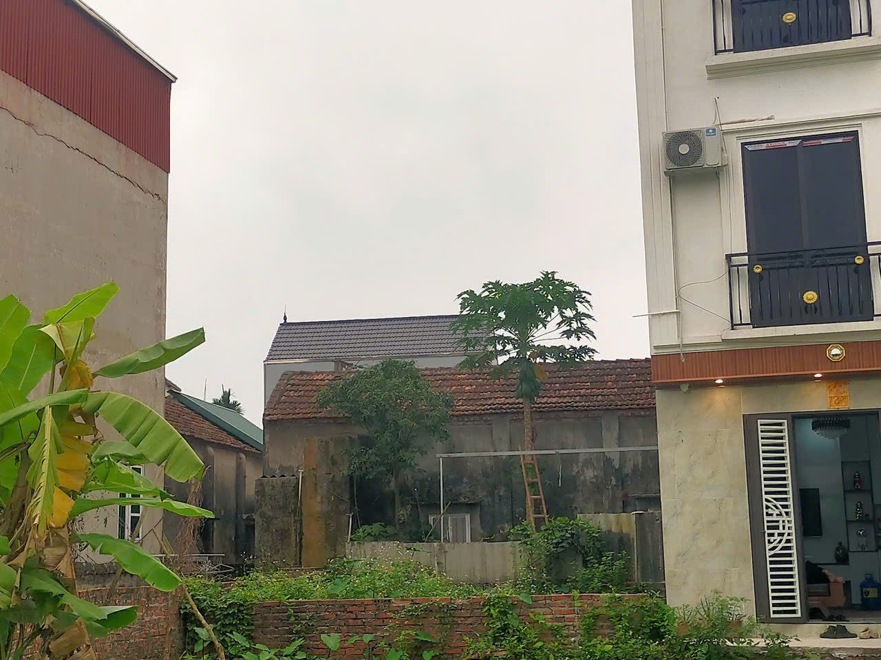 Cần bán 30m2 trong đê Đồng Mai, giá nhỉnh nhẹ 2 tỷ.