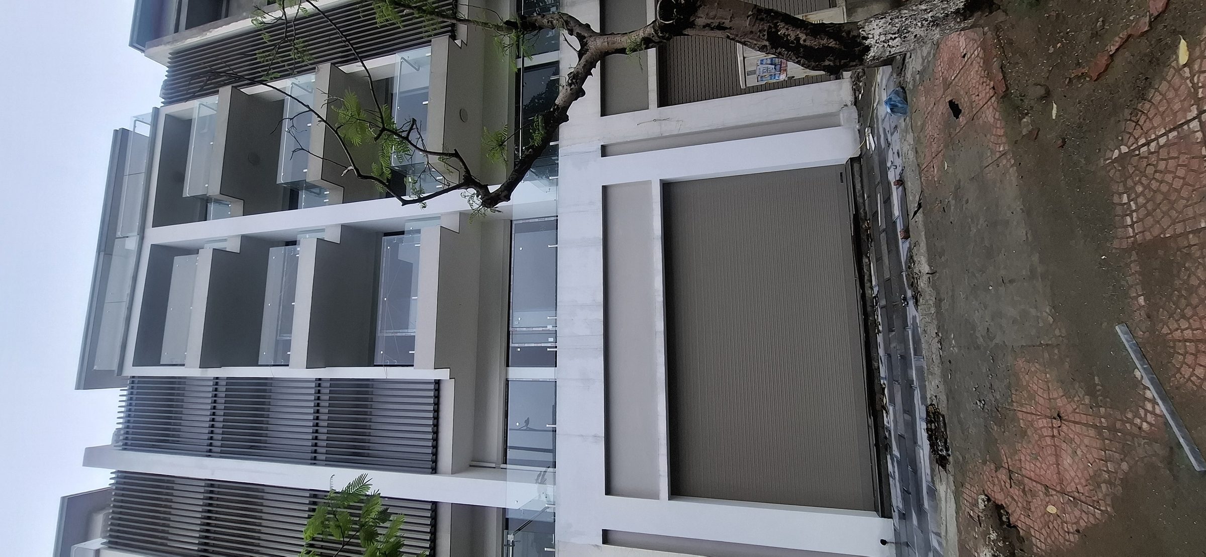 Bán nhà 121.5m² full thổ cư ngang 6m giá 9.5 tỷ tại vườn Sen dự án Từ Sơn Garden City mặt đường 277