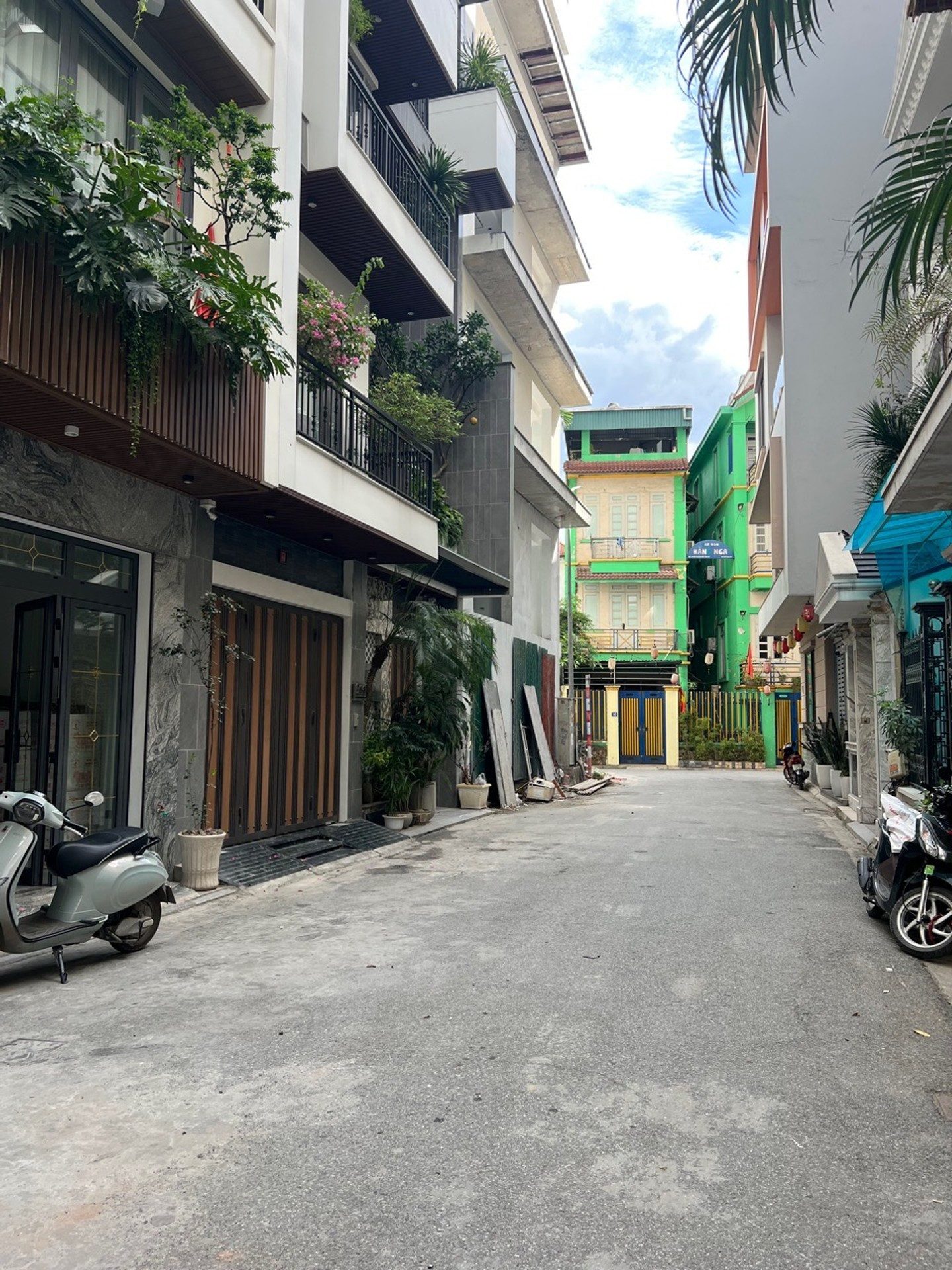 BÁN NHÀ PHÂN LÔ BỒ ĐỀ - LONG BIÊN - THANG MÁY - OTO TRÁNH - HƠN 20 TỶ