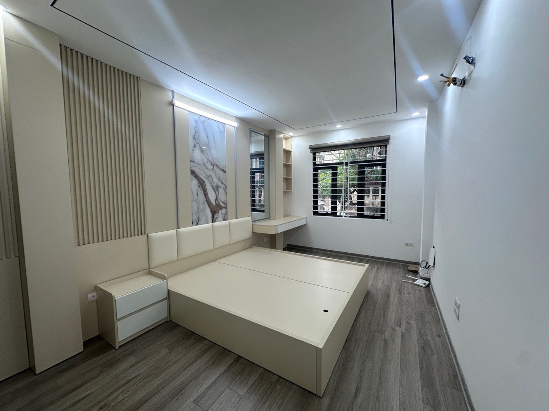 Bán nhà Giáp Bát – Giá 12.45 tỷ – DT 45m² x 5 tầng – Thang máy, Full nội thất xịn, Ở ngay