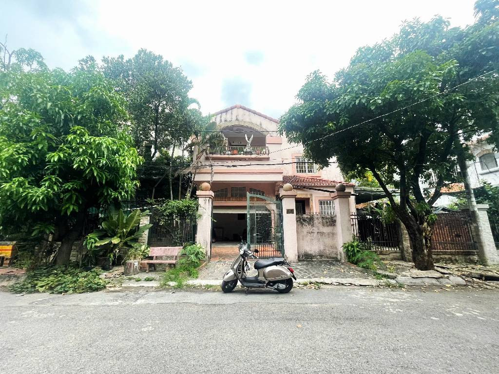 Biệt Thự 2 Tầng - DT: 232,9m² -giá 23 tỷ Phường 17 , Gò Vấp