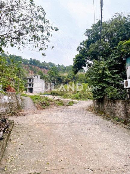BÁN Ô ĐẤT ĐỒI HOA ĐỨC HUYỀN,HÀ KHÁNH,HẠ LONG
