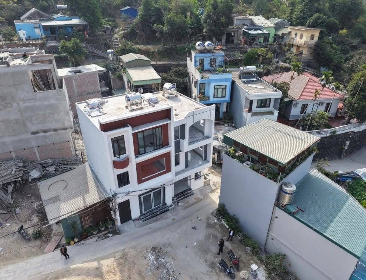 Duy nhất ô đất cột 5 ngõ 20 nguyễn văn cừ phường Hạ Long ( ngõ đối diện chung cư đông bắc ) giá chỉ hơn 1 tỉ, ô tô quay đầu trước đất
