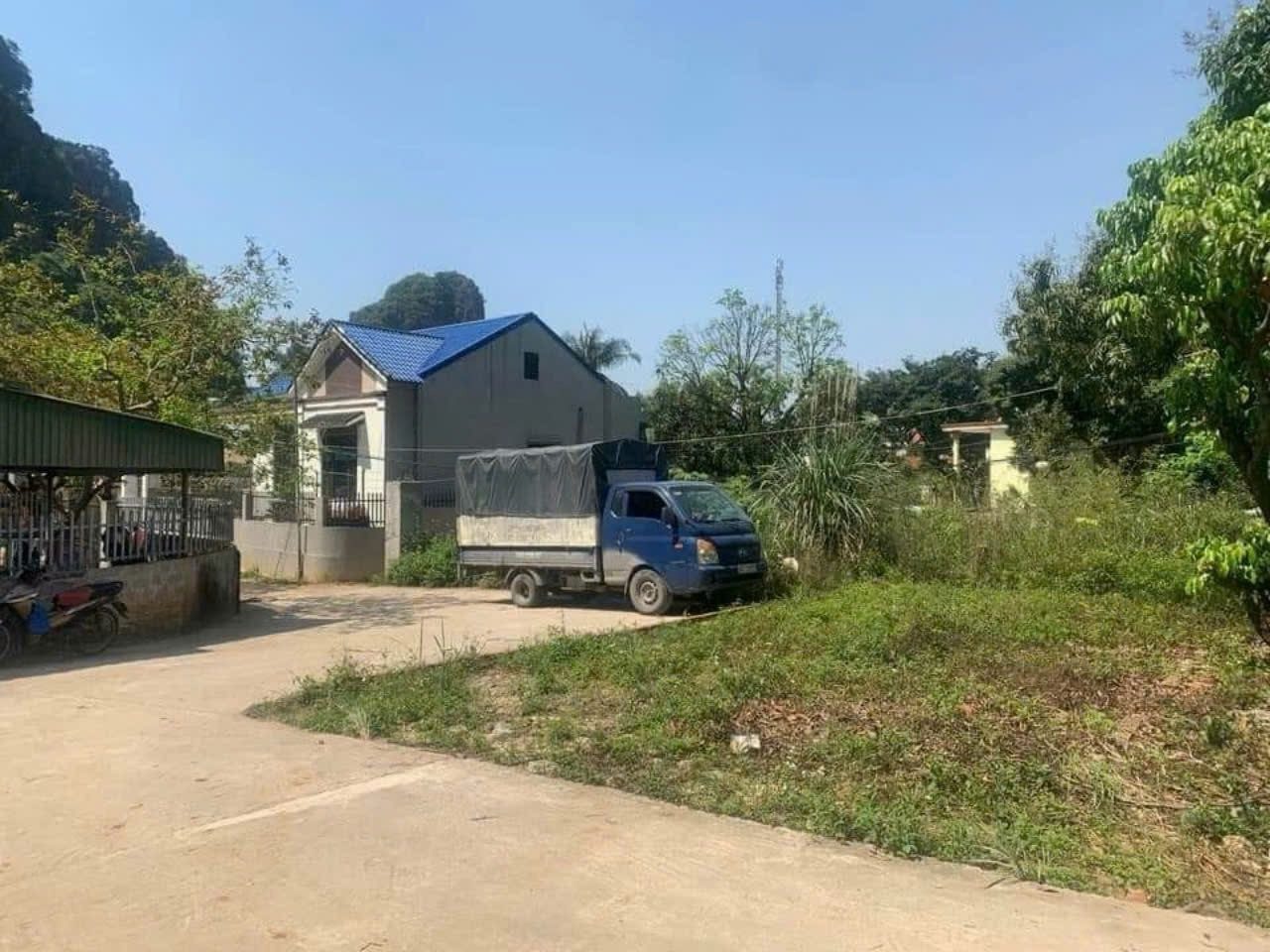 Bán ô đất 2 mặt tiền khu vực hà phong,hạ long gần trường minh kha
