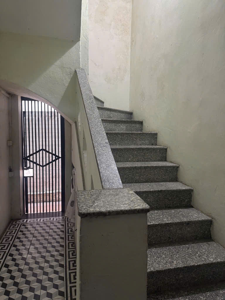 Tầm nhìn 100 Năm - Nhà Đẹp Triệu Việt Vương, Cách Mặt Phố 1 Nhà – Giá Tốt Hiếm Có 6.5 TỶ.