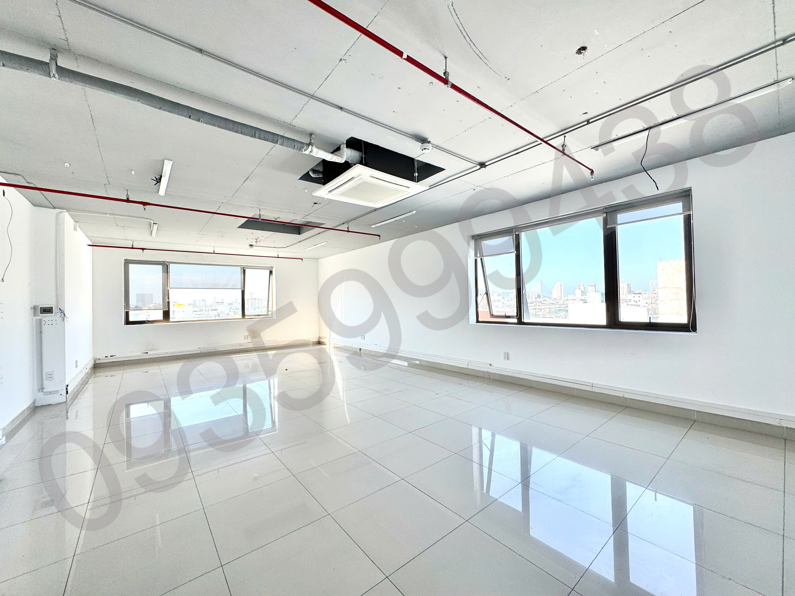 CHO THUÊ VĂN PHÒNG 60 M GIÁ CHỈ 260K/M2, TUYẾN ĐƯỜNG LỚN, LH: 0935 999 438