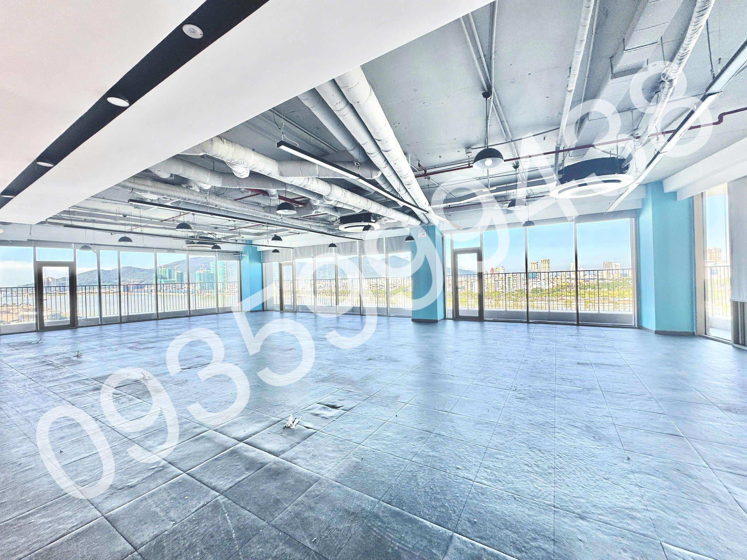 CHO THUÊ VĂN PHÒNG HẠNG A - 400 M2 VIEW SÔNG HÀN, NGẮM PHÁO HOA.
