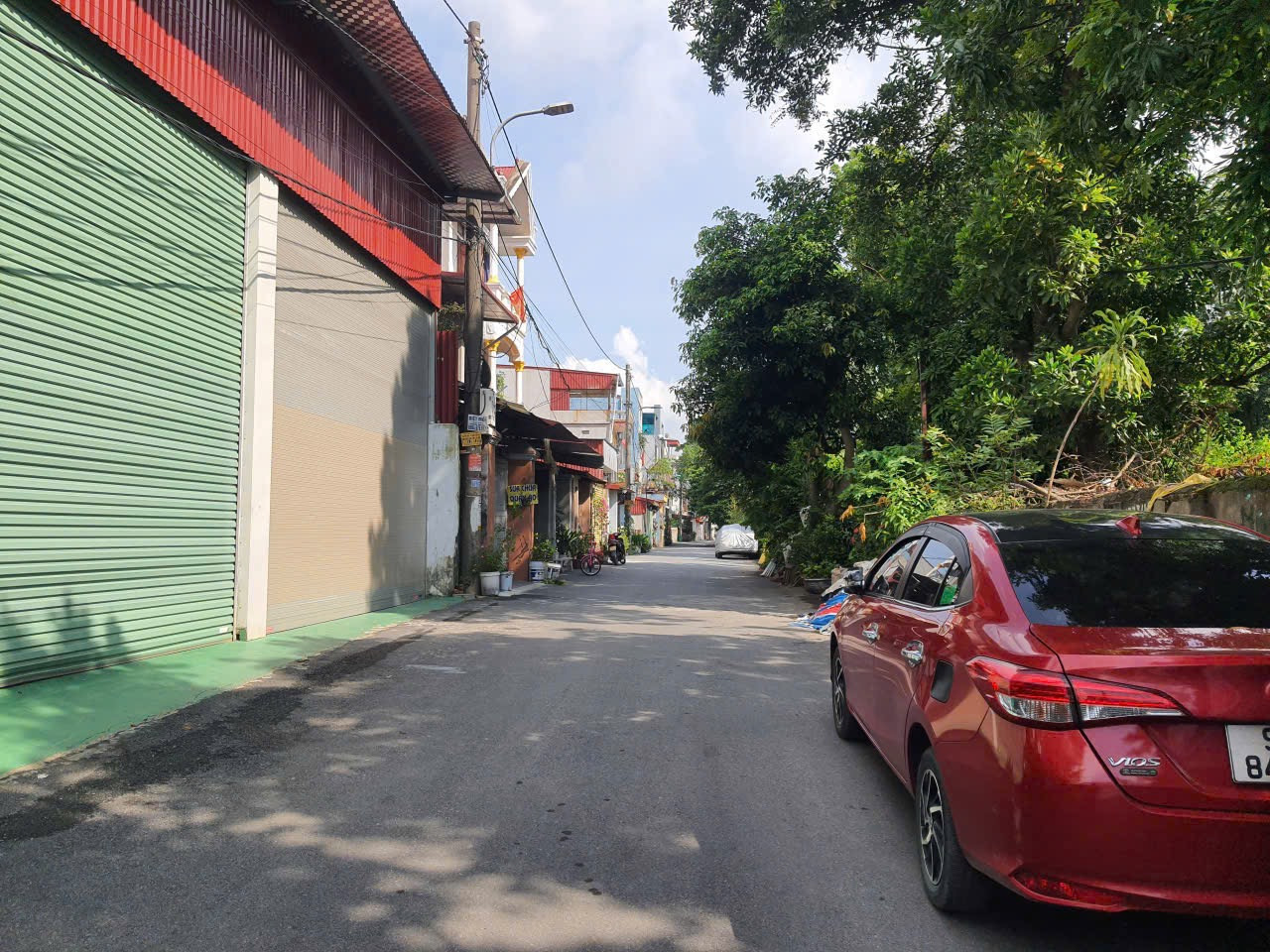 Bán đất tặng nhà xưởng khu khắc niệm đường ô tô tránh nhau. Diện tích 174m mặt tiền 11.76m hướng đông bắc. Phường hạp lĩnh tỉnh bắc ninh