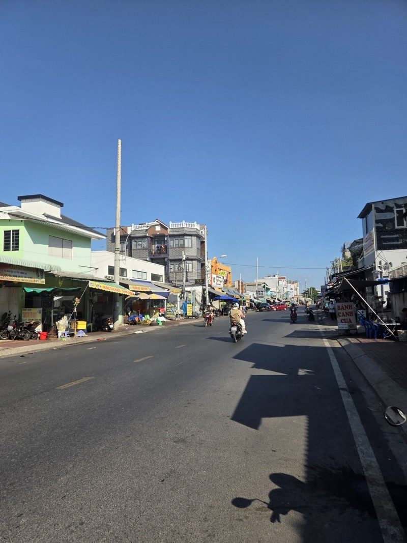 💥💥💥 SIÊU PHẨM MTKD QL13 CŨ – NGANG 10.5M HIẾM CÓ KHÓ TÌM

🏡 Vị trí: Quốc lộ 13 cũ, P. Hiệp Bình Phước, TP. Thủ Đức
📐 Diện tích: 238m² (10.5 x 23) – công nhận đủ
💰 Giá chỉ: 23.5 tỷ (TL mạnh)