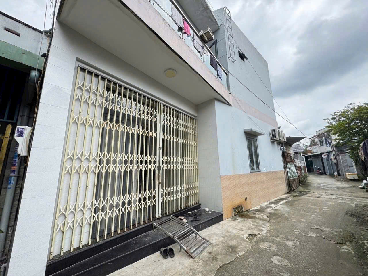 Bán nhà 1 trệt 1 lầu HIỆP HOÀ , phường Trấn Biên , ( P Hiệp hoà củ ). Chỉ 1Tỷ650Triệu , Thổ cư