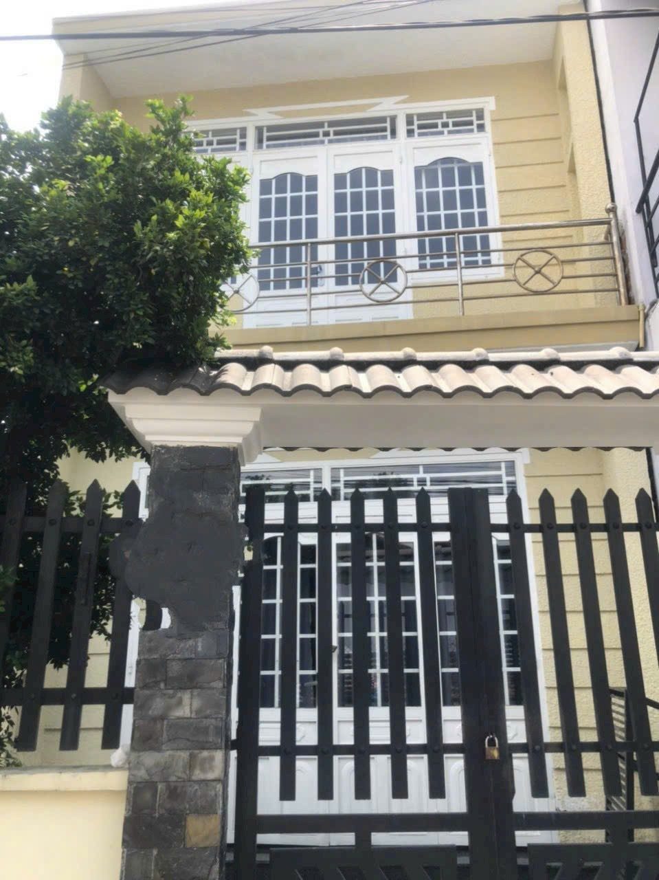Nhà 1 lầu 1 trệt , đường ô tô thông 3.1 tỷ_75 m2
