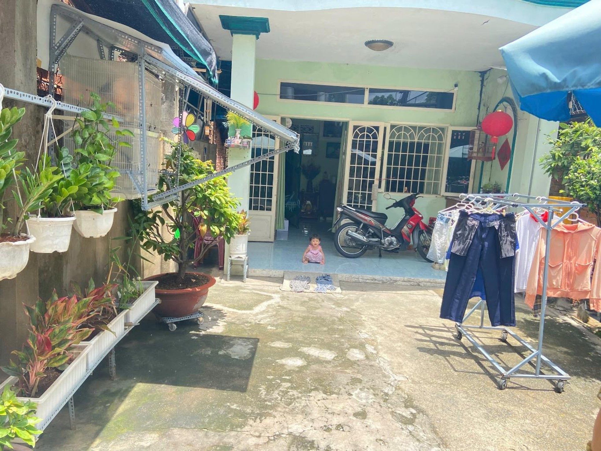 Bán nhà Diện tích 150m2, mặt tiền đường kinh doanh, khu v.ip phường Hiệp Phú, Quận 9 cũ