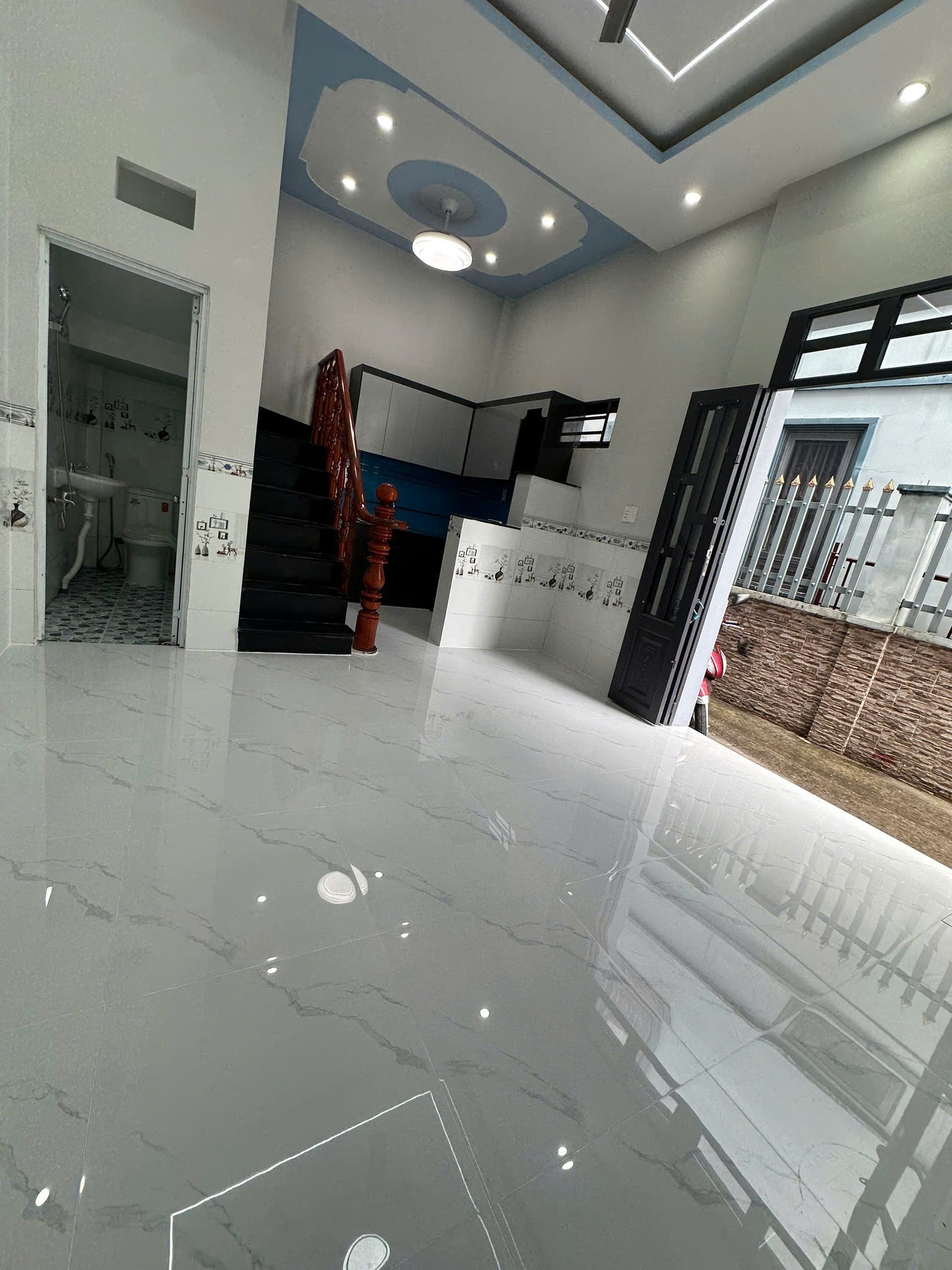 Bán nhà 2 tầng, Hiệp Thành, Q.12 - Hẻm xe hơi 5m - Chỉ 2,05 tỷ