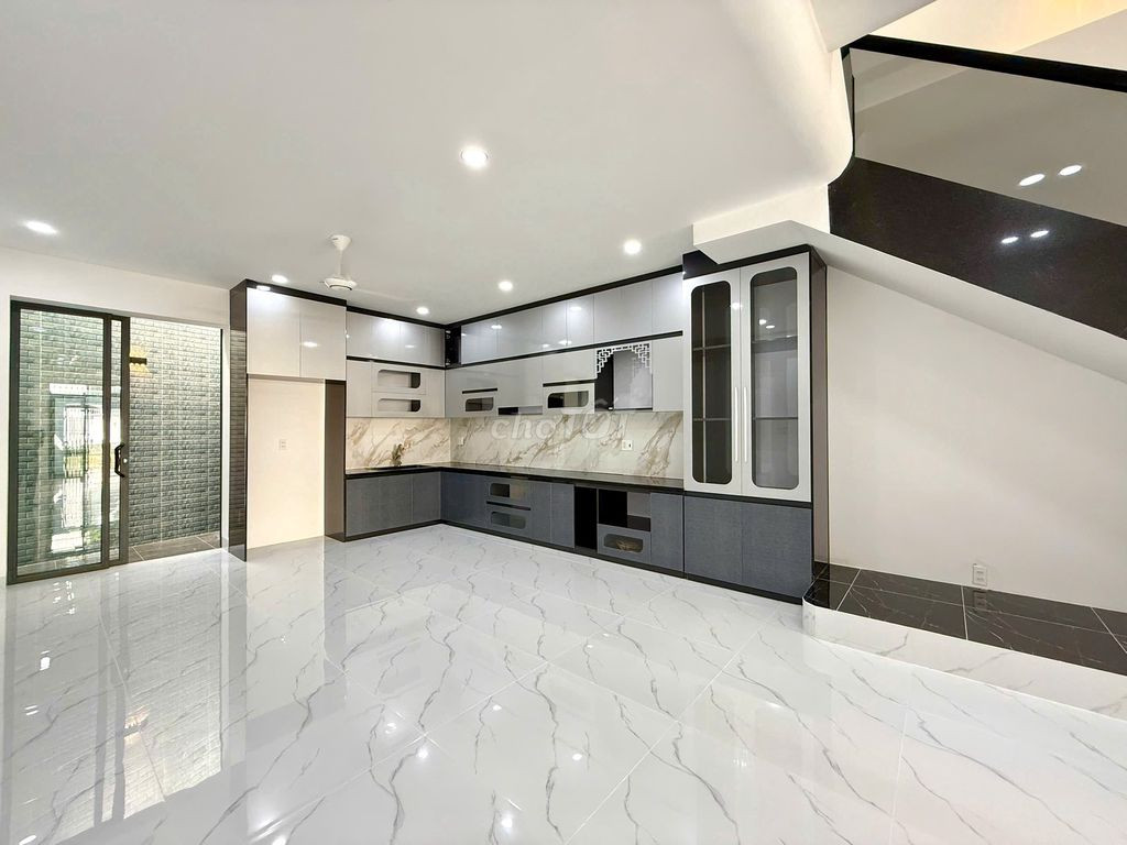 Bán nhà Phường Hiệp Thành, KDC K8 1 trệt 2 lầu, 3PN 4WC nhà đẹp