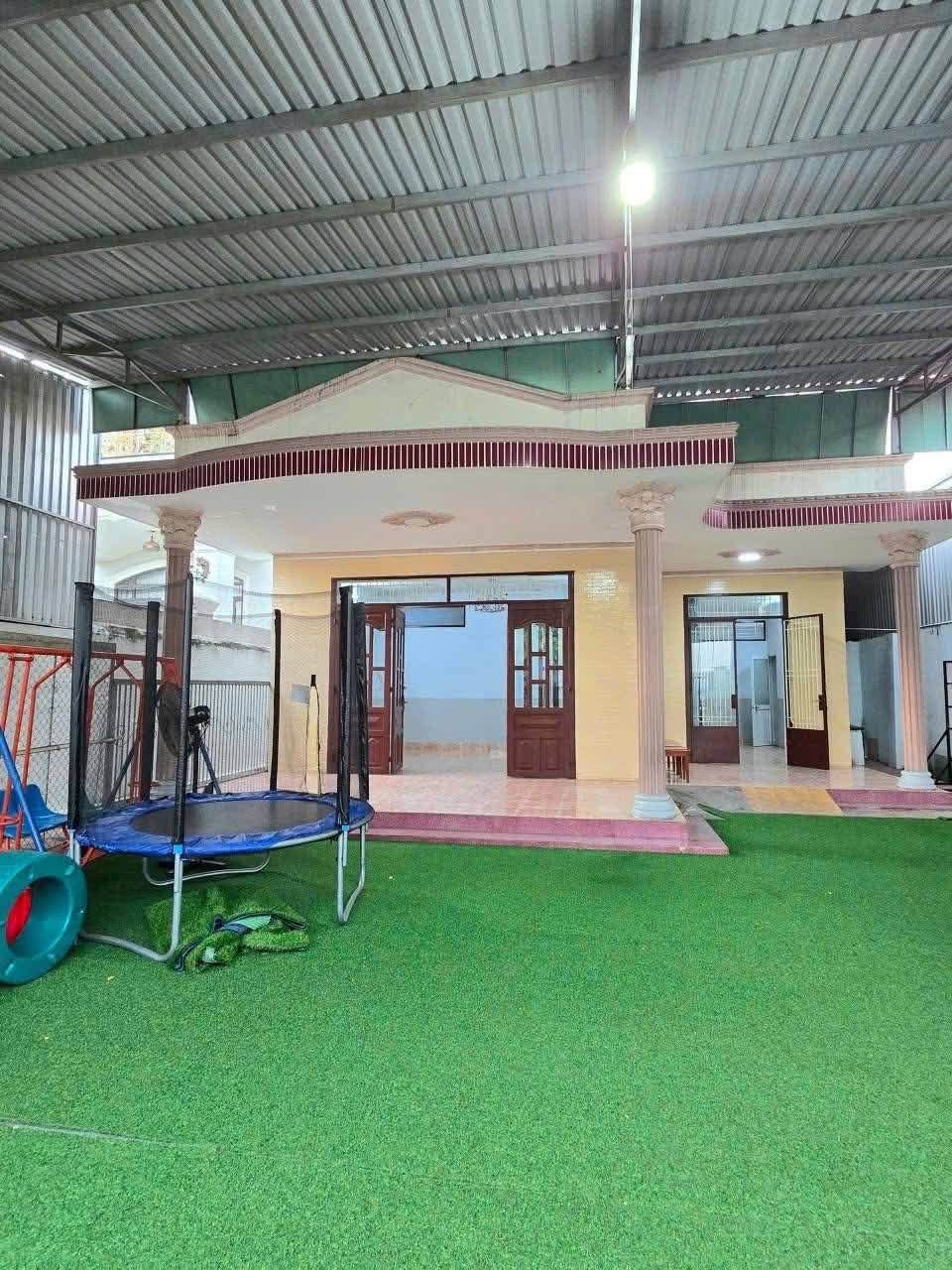 Cho thuê Nhà riêng 160m² giá 11 triệu/ tháng tại Phường Hiệp Thành Thành phố Thủ Dầu Một Bình Dương