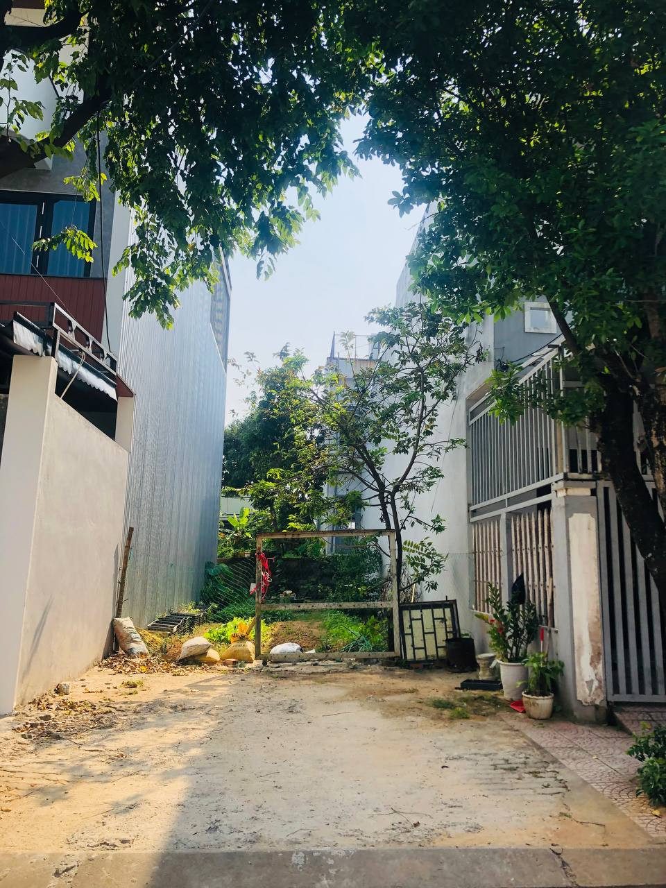 ----TÔI CẦN TIỀN BÁN GẤP LÔ ĐẤT GIÁ RẺ ---