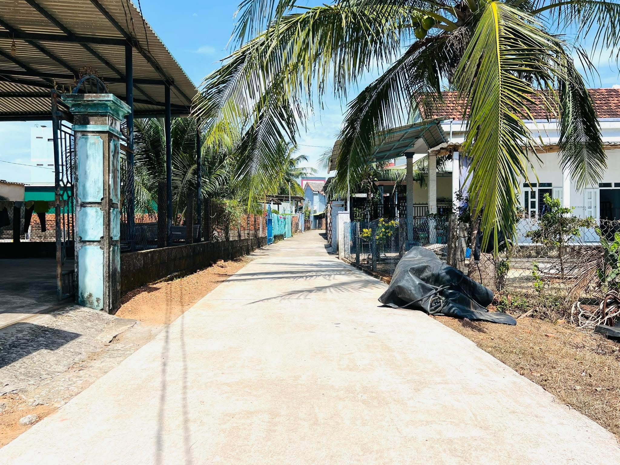 Bán đất 331.5m² có sẵn 233m² thổ cư ngang 12m giá 1 tỷ tại Phường Hoài Nhơn