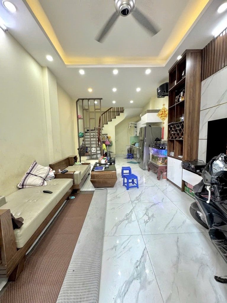 Bán nhà Giáp Nhị – Giá 8.45 tỷ – DT 40m² x 5 tầng – MT 4m – nhà đẹp, nhiều phòng, vào ở ngay