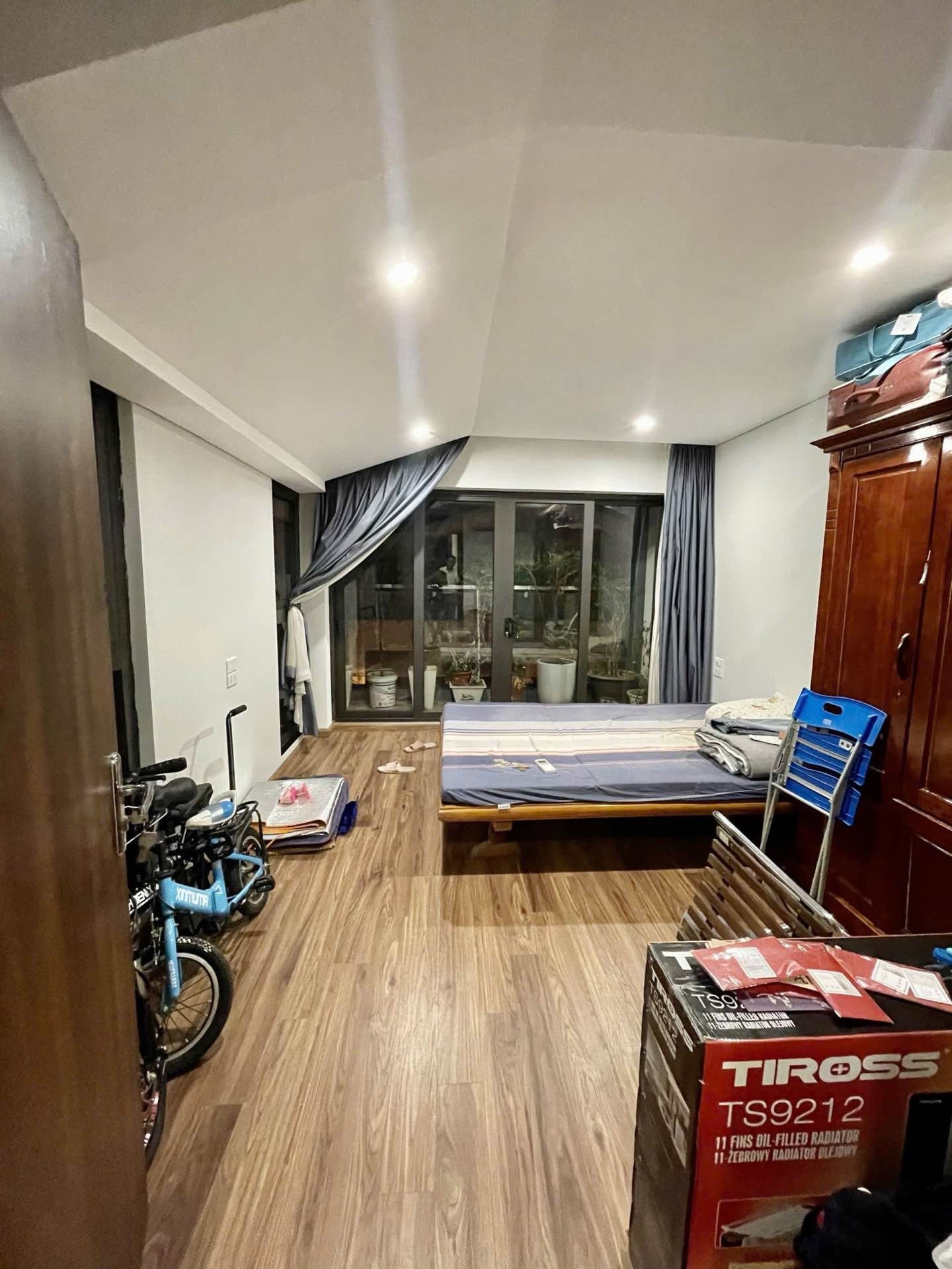 Bán nhà Liền kề TT2 Thịnh Liệt - Hoàng Mai – Giá 21 tỷ – DT 75m² x 4 tầng – MT 5m – thang máy, ô tô vào nhà, full nội thất