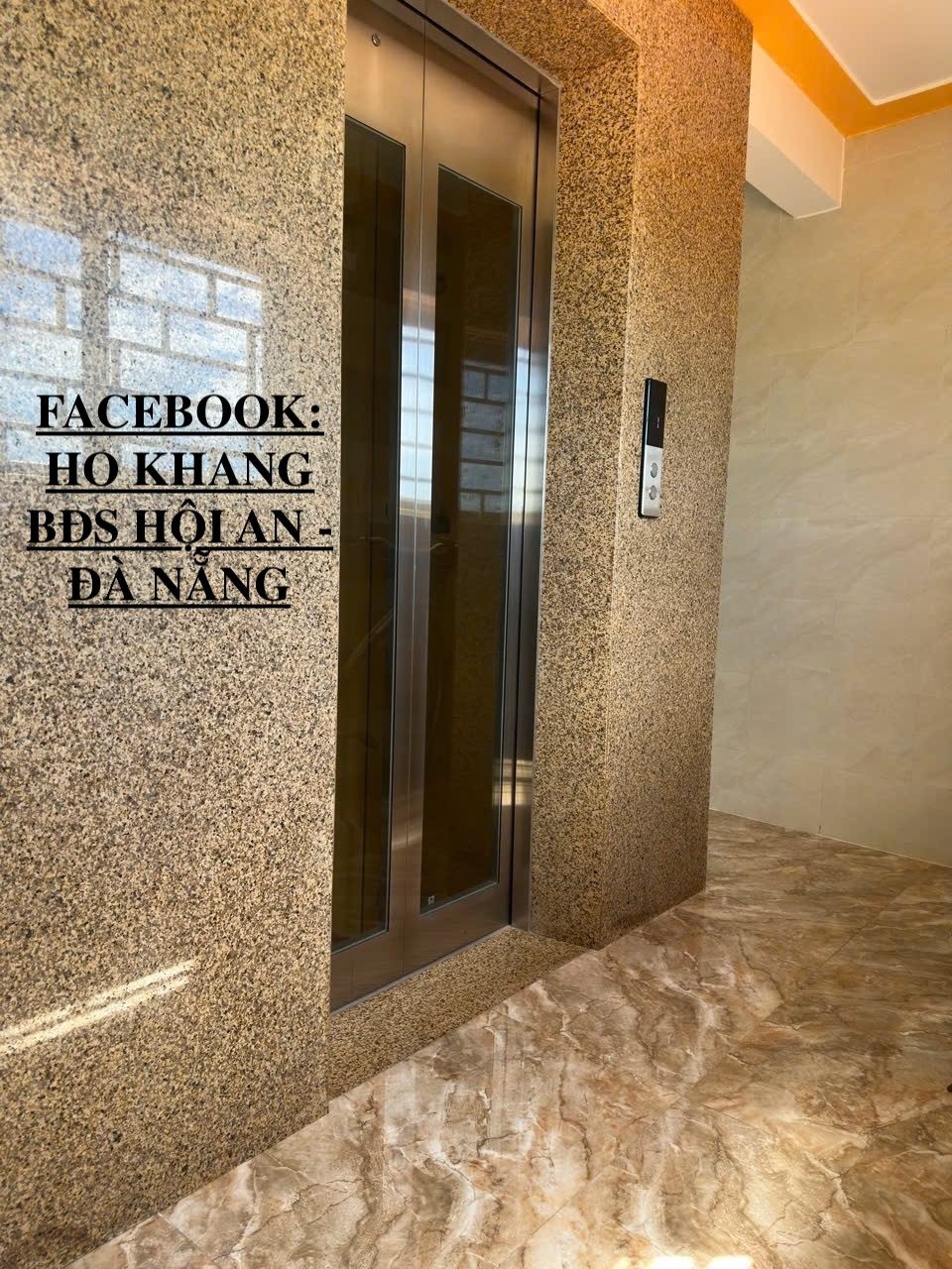 Bán nhà mặt tiền Hội An đường Nguyễn Tất Thành 5 tầng có thang máy 170m2 giá 13.25 tỷ.