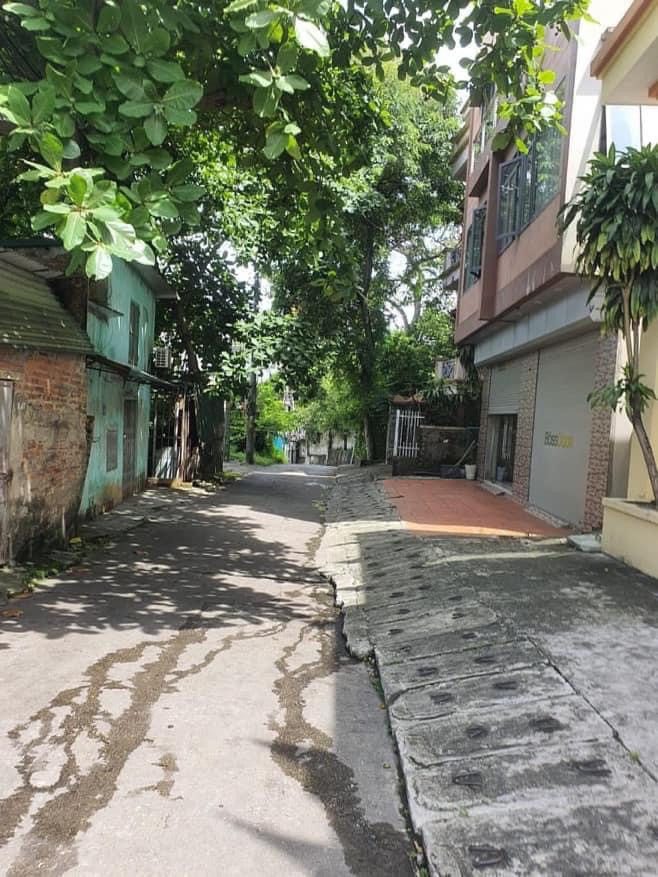 BÁN Ô ĐẤT KHU DỐC NGÂN HÀNG CỘT 2,HỒNG HẢI