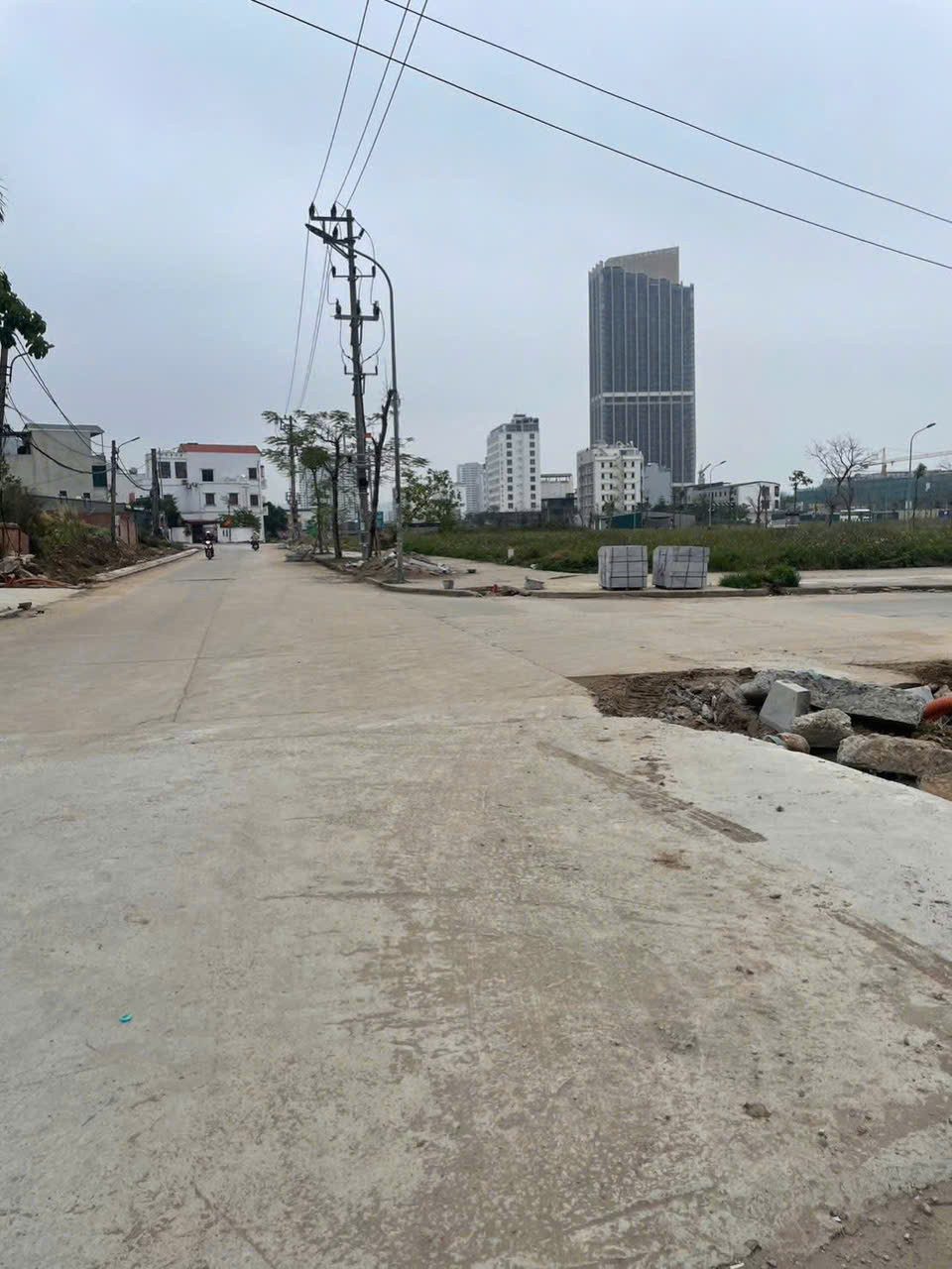 BÁN ĐẤT DÂN CƯ NẰM MẶT DỰ ÁN TÁI ĐỊNH CƯ HÙNG THẮNG,CÓ BÁN MỘT NỬA