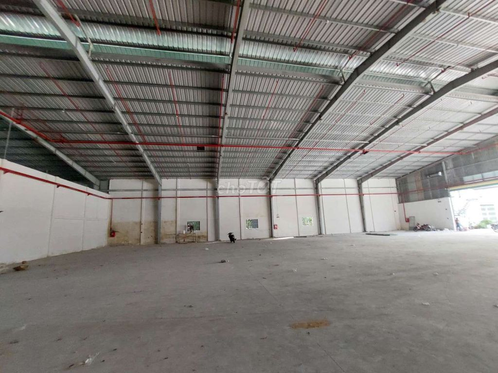 Cho thuê xưởng tổng dt 3300m2.Pccc tự động,nghiệm thu,Khánh Bình,TU