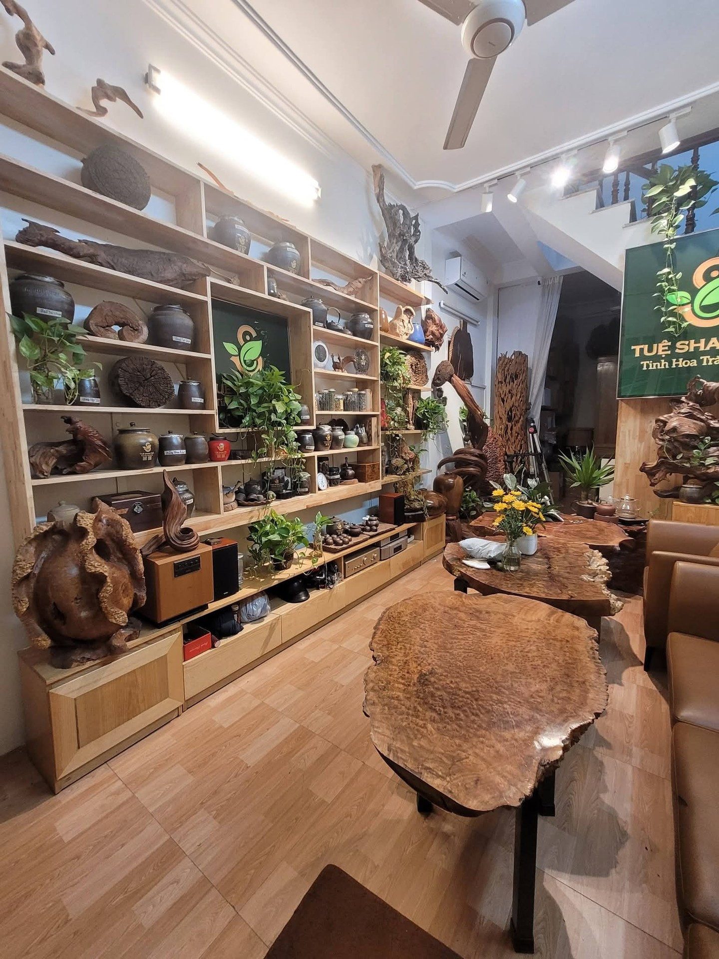 Bán nhà Hoàng Văn Thái – Giá 12.68 tỷ – DT 34m² x 6 tầng – phân lô quân đội – ô tô đỗ cửa – 2 thoáng vĩnh viễn