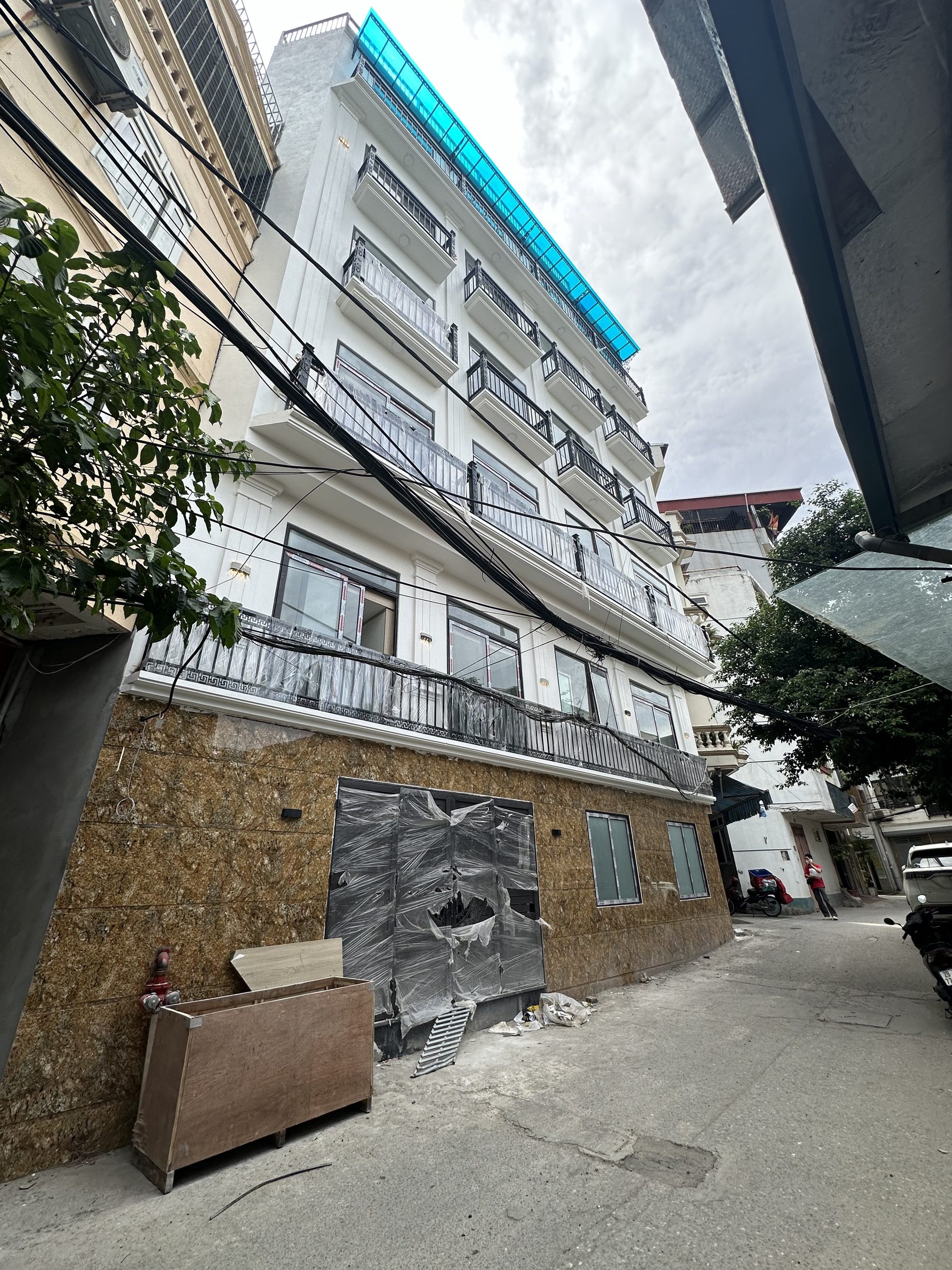 CĂN DÒNG TIỀN CCMN HOÀNG VĂN THÁI 55m2- mt 11m - 2 Ô TÔ TRÁNH NHAU