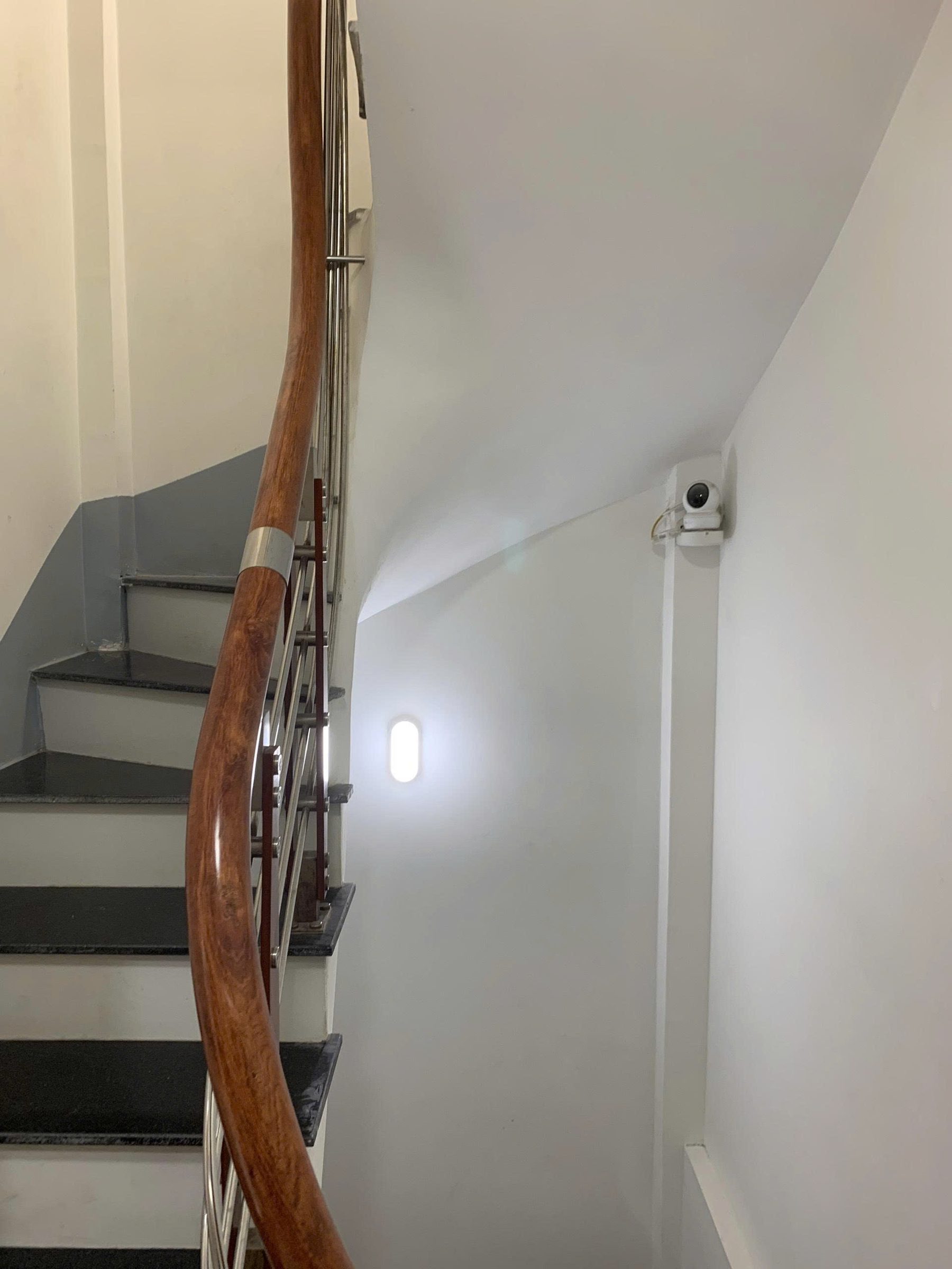 CHO THUÊ CĂN HỘ 40m2 (1K&2N)– NGÕ 420 KHƯƠNG ĐÌNH – 5.9 TRIỆU/THÁNG