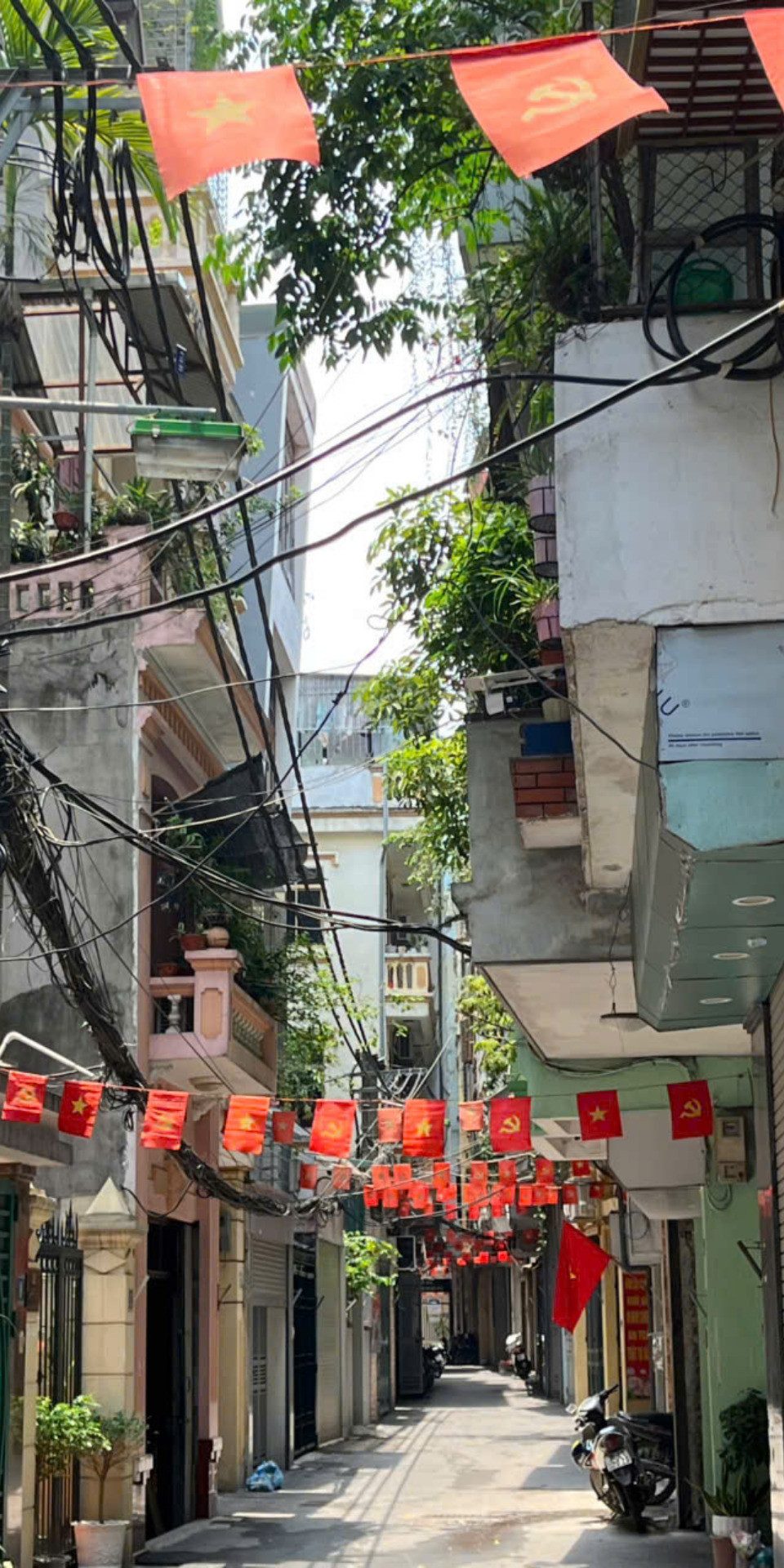 Nhà phân lô Nguyễn Ngọc Nại, Ngõ xe ba gác, thông nhiều phía, 2 phút ra đường lớn- 48m² - 5 tầng - Giá 16.5 tỷ
