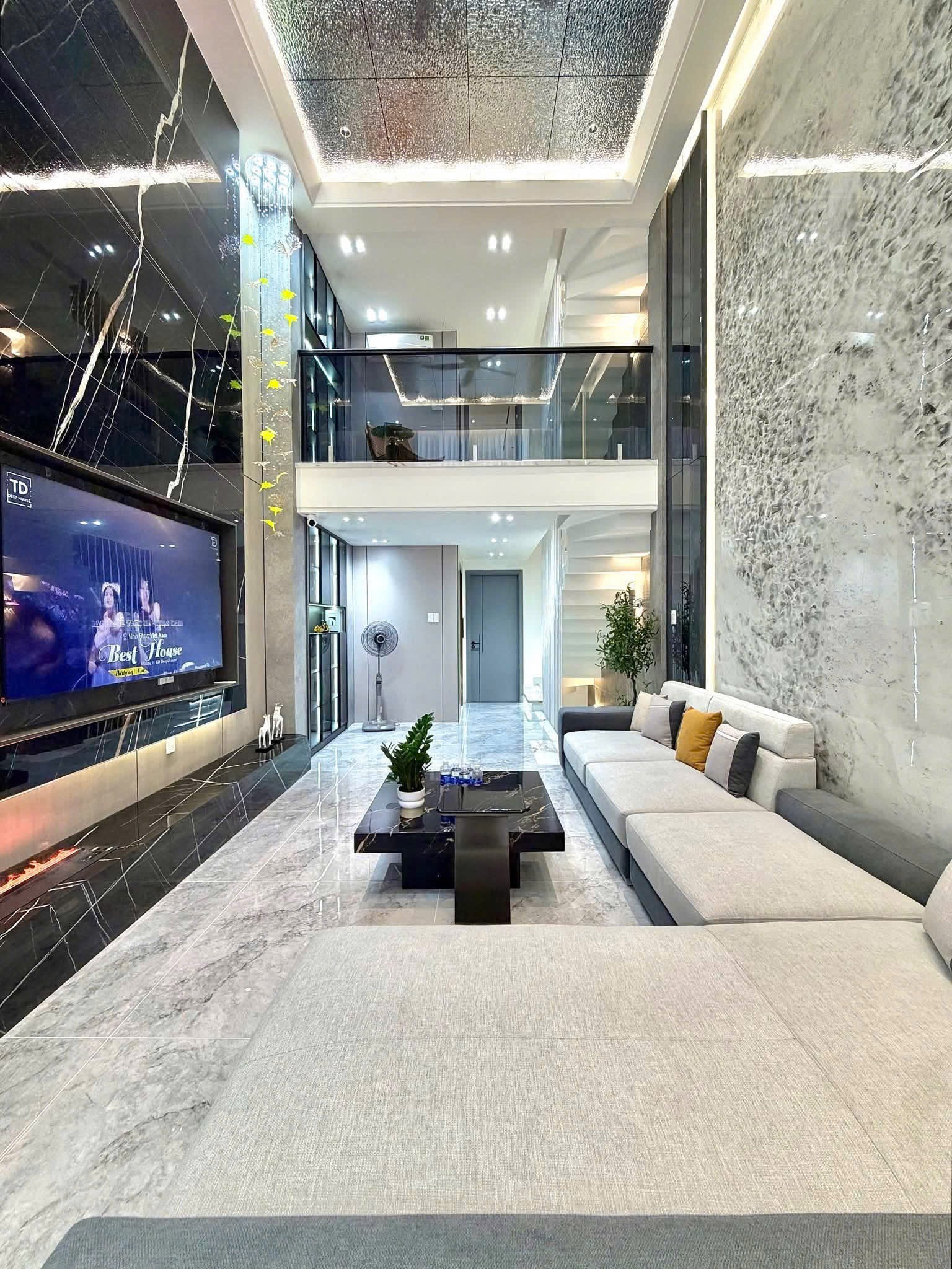 🏡 KHƯƠNG TRUNG – NHÀ MỚI ĐẸP – SÂN RIÊNG GẦN 30M²