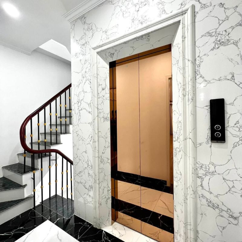 Nhà phân lô Hoàng Văn Thái, 50m2, MT6m, 5 tầng, Giá 12.99 tỷ - 1 phút ra ô tô  đỗ, ngõ thông nhiều phía