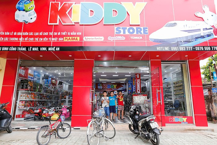 Cho thuê nhà MT: 8m DT: 150m2 phố Trường Chinh, thông sàn.