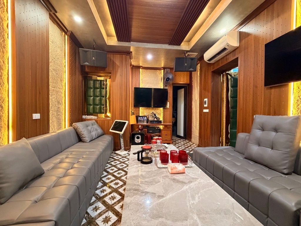 ✅Nhà Đẹp Đặng Văn Ngữ, Thiết Kế Hiện Đại, Ba Bước Ra Hồ, DT 75m2, 8 Tầng Thang Máy