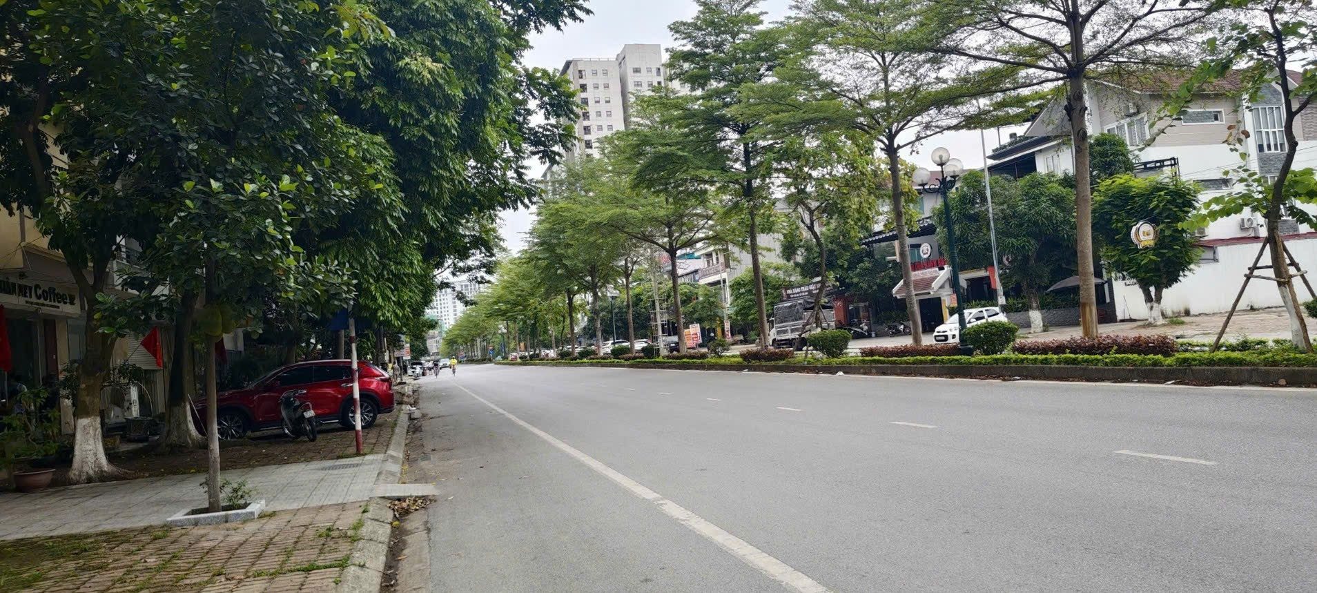 Bán nhà góc 3 tầng phúc sơn làn 2 lạc long quân dt 76m2 + mt 6m giá 9.3 tỷ