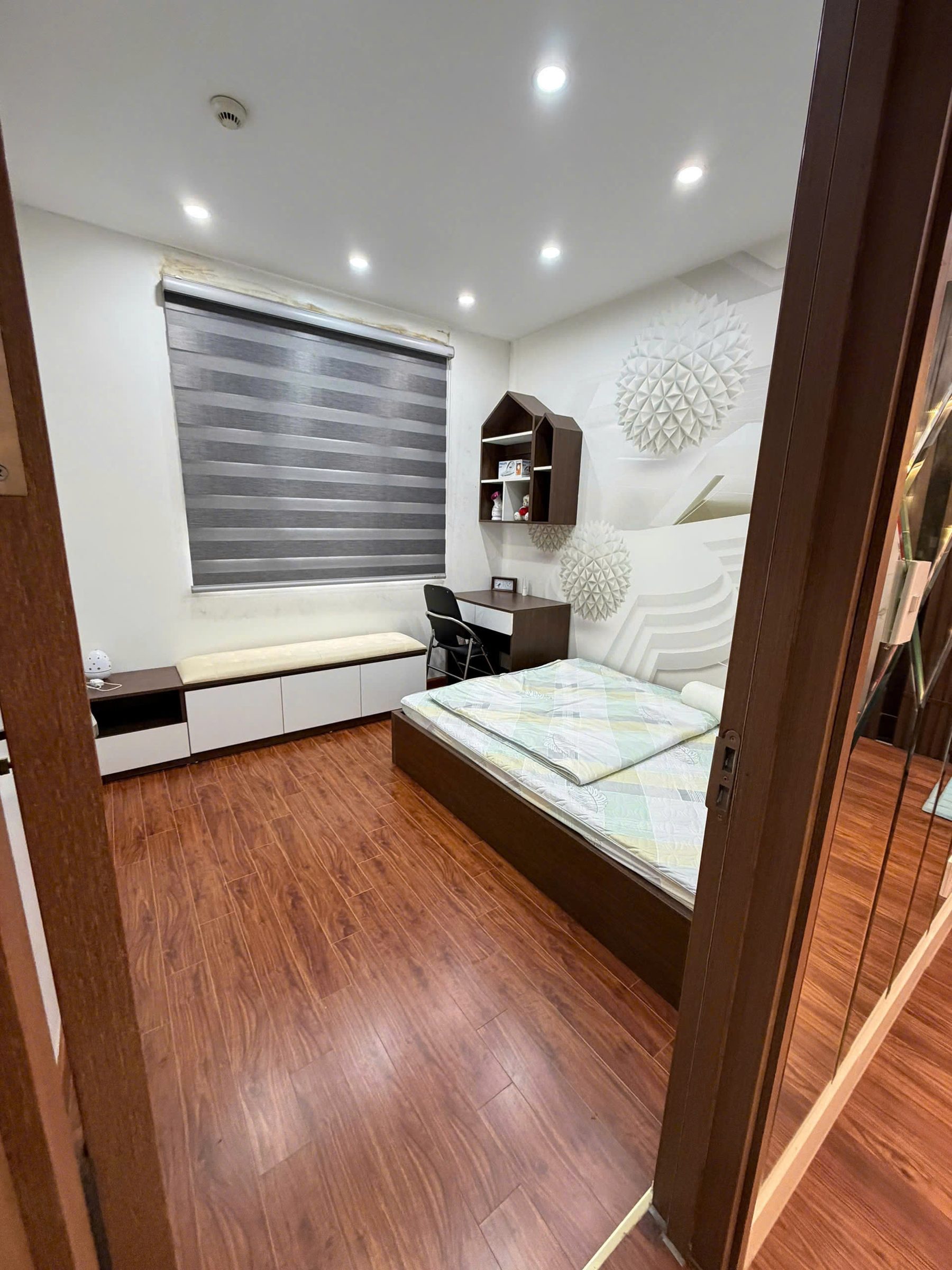 Bán căn hộ cao cấp 2 Phòng ngủ tại SHP PLAZA - Full Nội thất