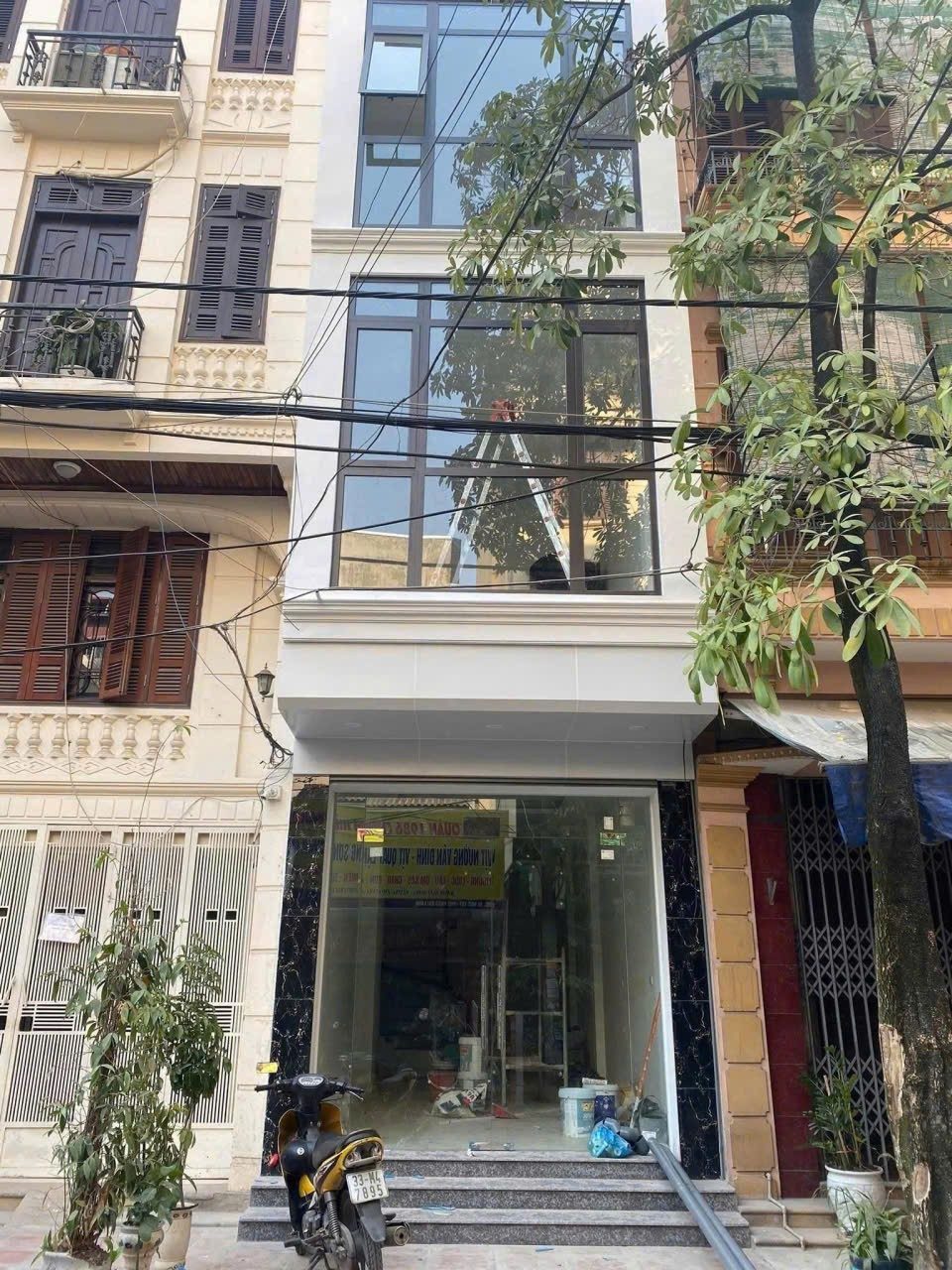 Cho Thuê Nhà Mặt Đường Pháo Đài Láng - Đống Đa 40M² 4 Tầng - Nội Thất CB - Vỉa Hè Ô Tô Tránh - Ở, Kinh Doanh - Giá Thuê 22tr