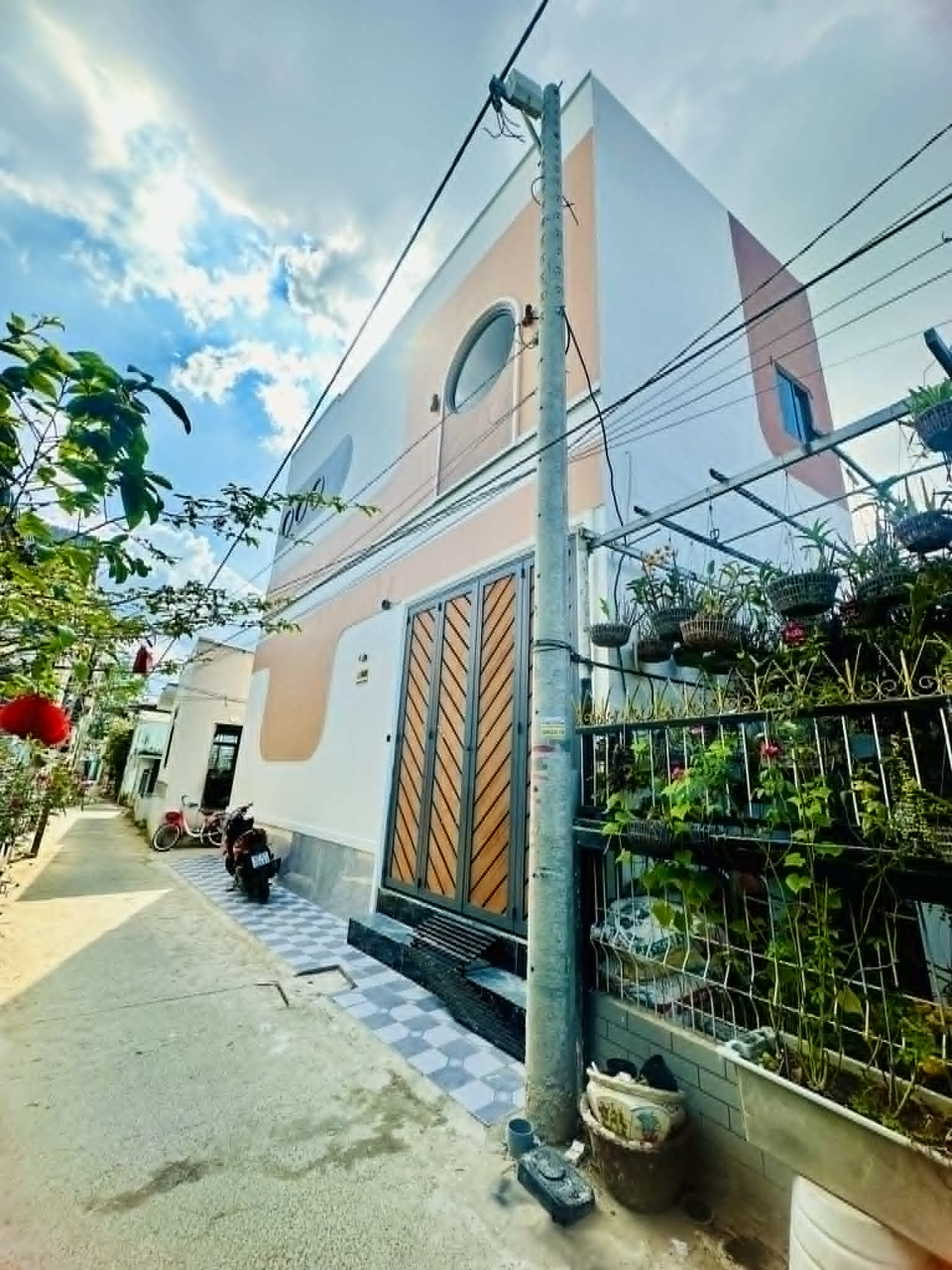 🔥 GÓC 2 MẶT TIỀN – NHÀ MỚI ĐẸP (nở hậu) – CÁCH ĐH TÂY ĐÔ CHỈ 400M