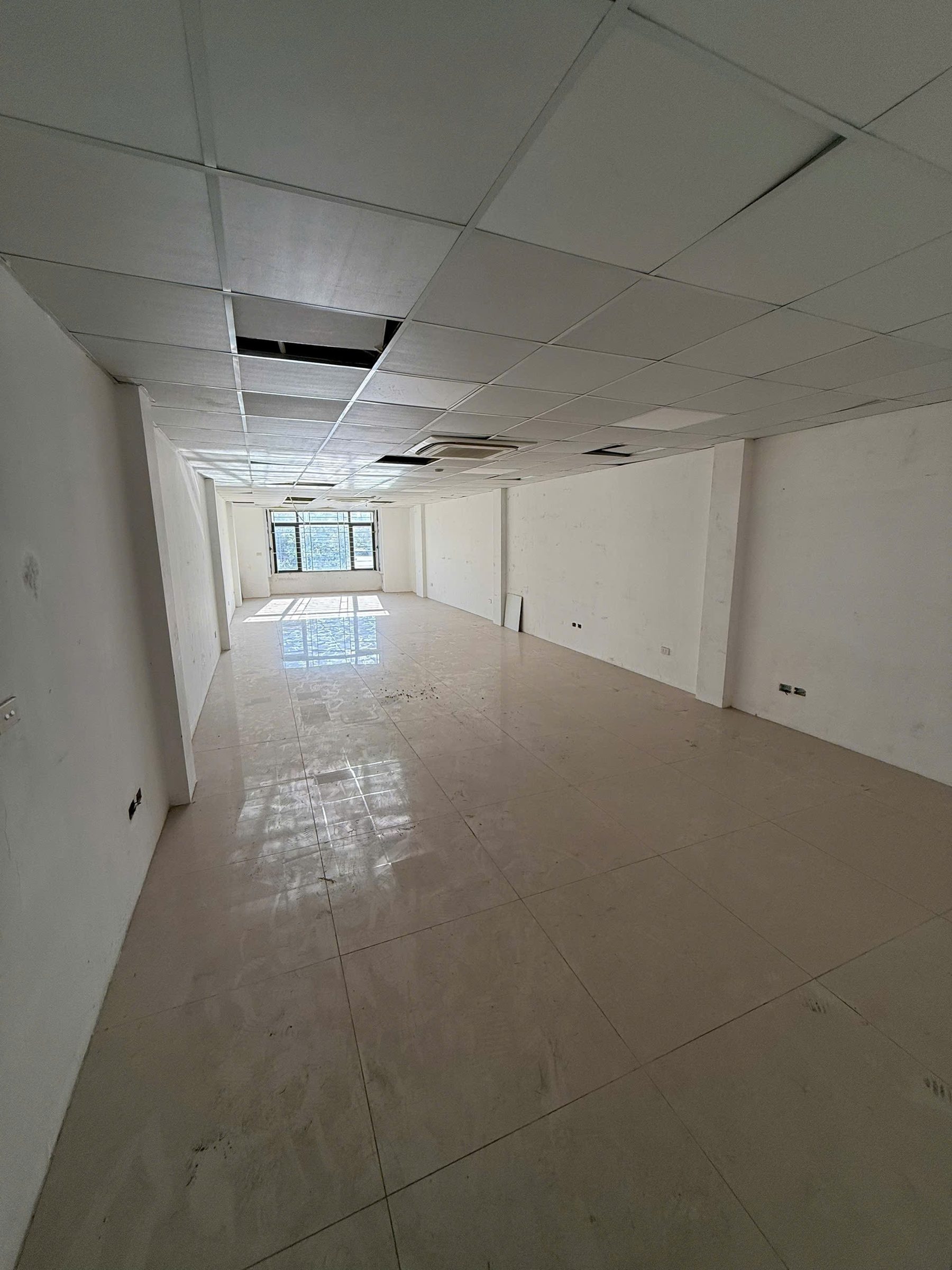 Cho thuê Mặt bằng kinh doanh 95m2 5 tầng Phường Liễu Giai Quận Ba Đình Hà Nội