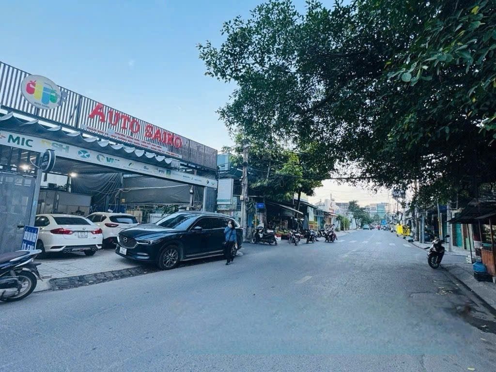 Nhà 3 tầng khu dân trí cao cạnh CC4s ngay Phạm Văn Đồng hơn 6 Tỷ