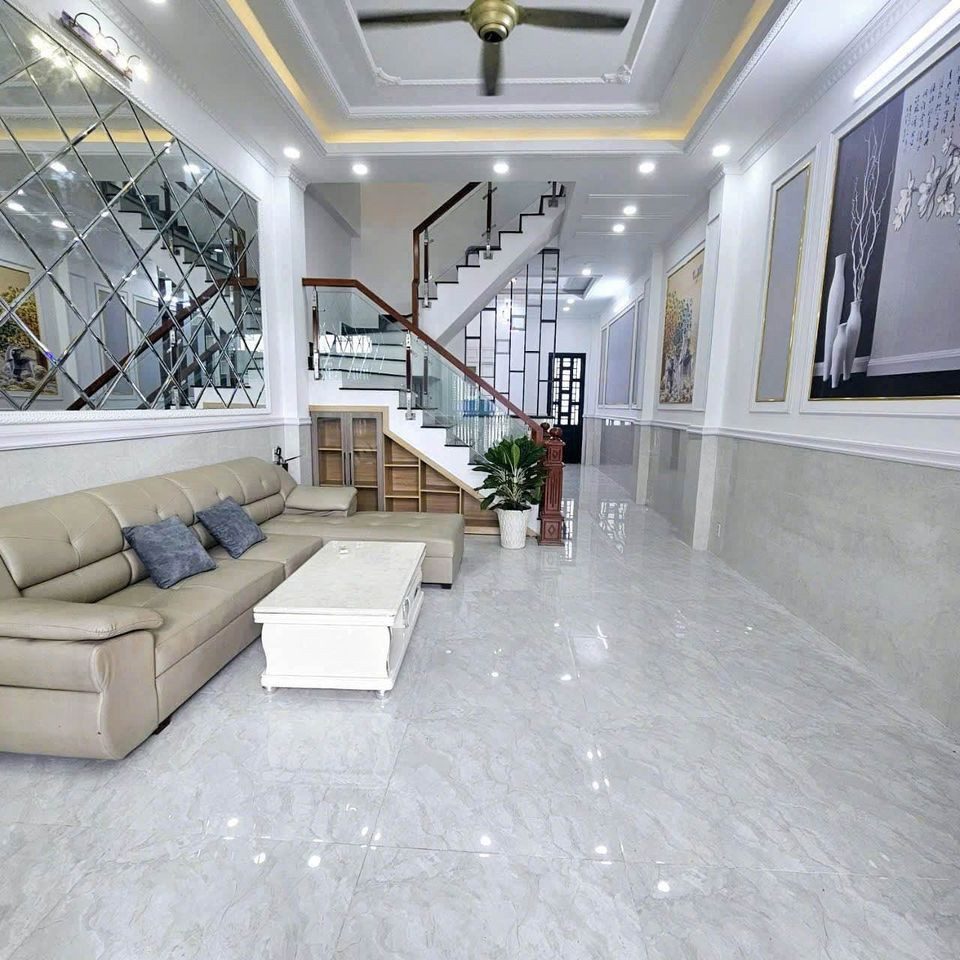 SIêu phẩm đến từ  Phường Linh Trung Quận Thủ Đức TP. Hồ Chí Minh, giá chỉ 2T350Tr, DT 90M2 full thổ cư, SHR sang tên ngay