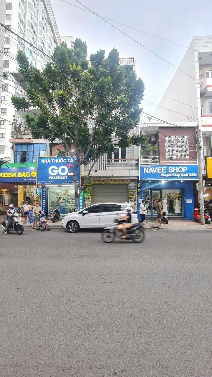 Bán Nhà 4 tầng mặt tiền Tô Hiến Thành - Giá 26 Tỷ
- Nằm trên cung đường đắc địa, khu phố Hàn Quốc , trục di chuyển chính trong khu bàn cờ, kết nối, Bạch Đằng , Lý Thánh Tôn và Nguyễn Thị Minh Khai...