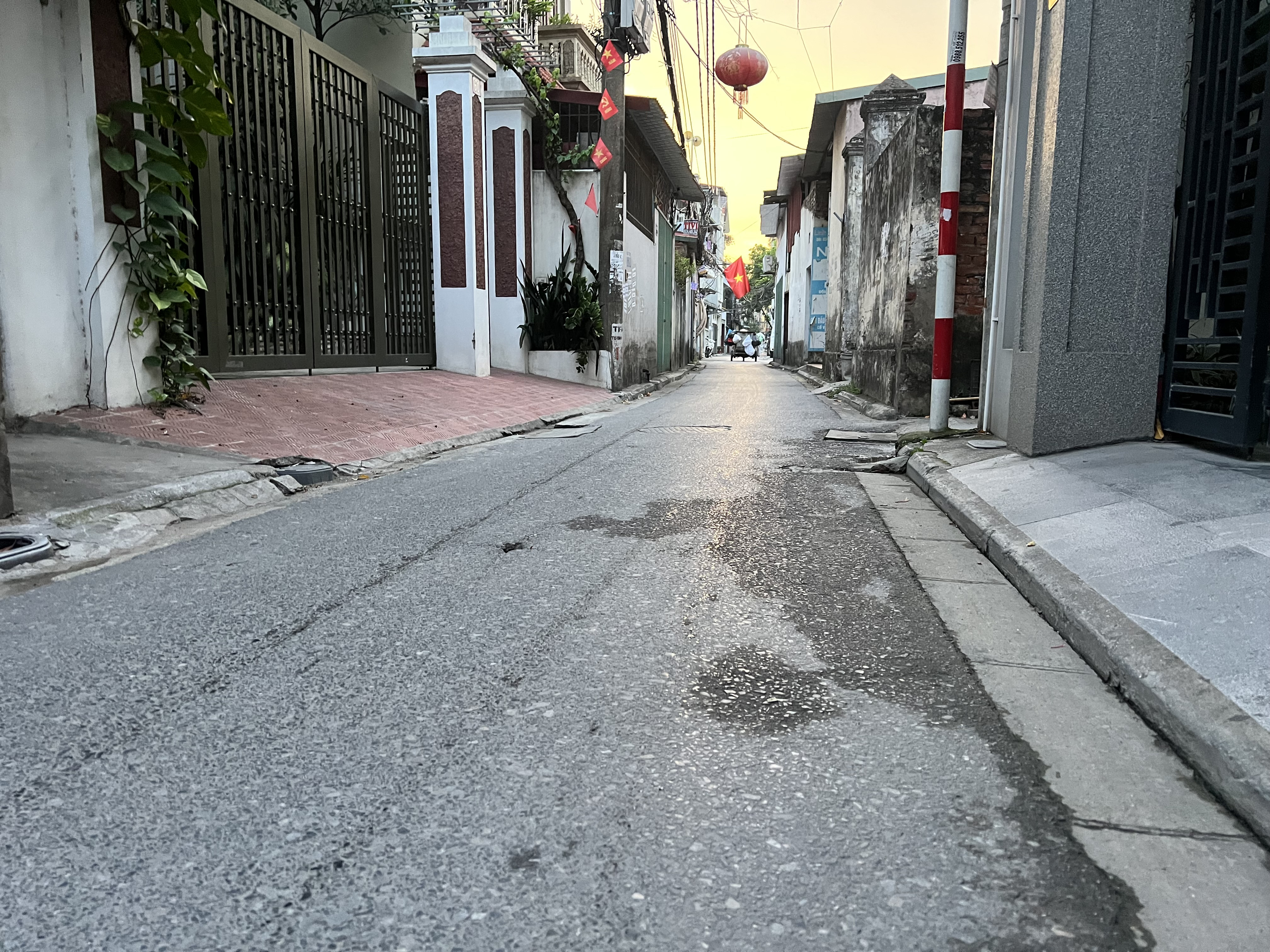 Bán đất Tư Đình, Long Biên - Lô góc 70m2, ô tô thông, kinh doanh tốt