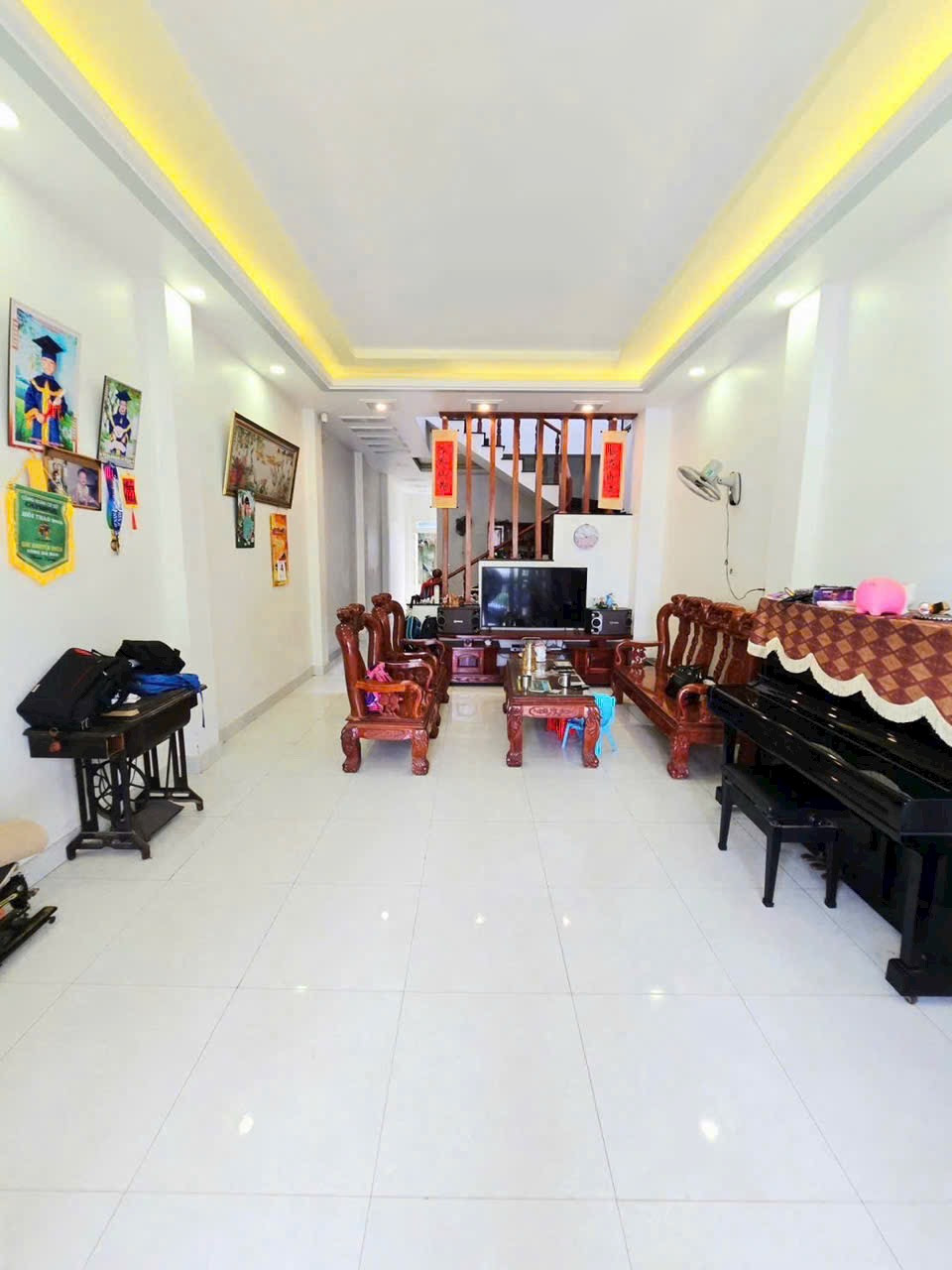 🚗 BÁN NHÀ 2 TẦNG - 111M2( 4.5*24.7) - HOÀN CÔNG ĐỦ - ĐA TIỆN ÍCH -  NHÀ ĐẸP - HẺM XE HƠI 9M, VỈA HÈ - GẦN VINHOMES GRAND PARK. - LONG BÌNH, THỦ ĐỨC.(A)