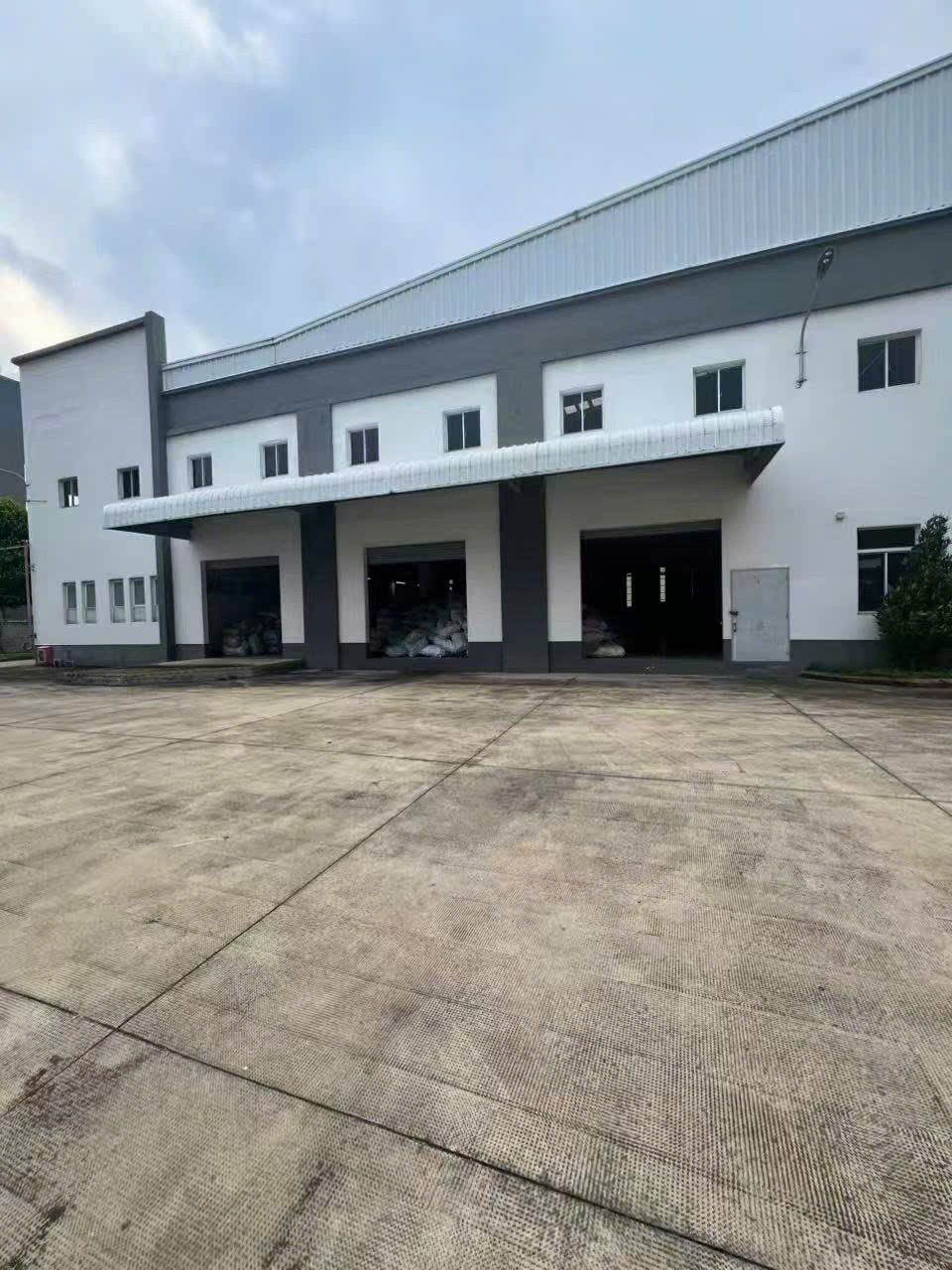 75 nghìn/m² $$ Cho thuê lẻ 5 nhà kho xưởng kế KCN Biên Hòa 2, Amata, ICD Long Bình, 2000m2, 2760m2, 3250m2, 5870m2