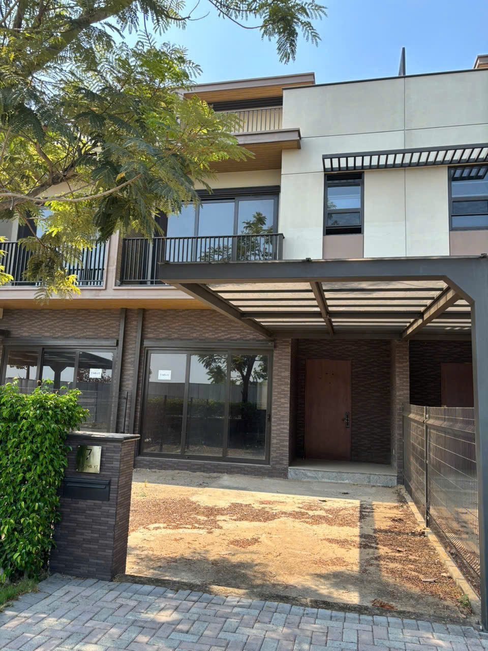 Bán Nhà riêng 123m2 có sẵn 123 m2 thổ cư giá 7.8 tỷ tại - Khu Đô Thị Izumi City - Phường Long Hưng Đồng Nai
