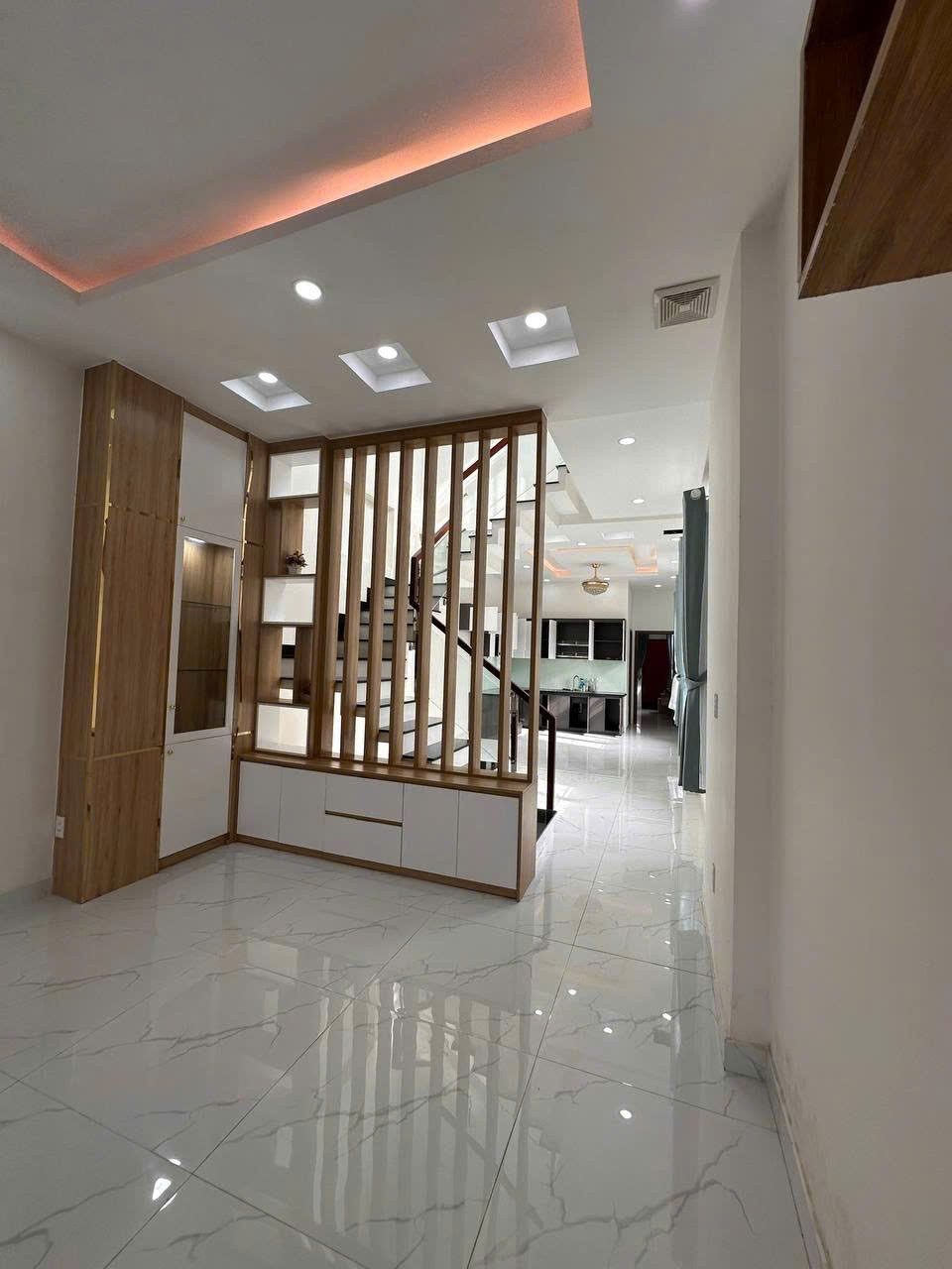 Bán Nhà riêng 2602m² thổ cư 2412m² giá 11 tỷ tại Phường Long Phước Quận 9 TP. Hồ Chí Minh