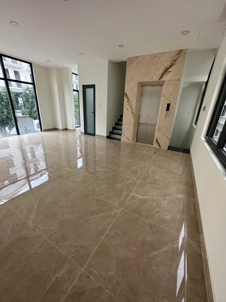 BDS HVL [NC]  CHÍNH CHỦ CẦN CHO THUÊ NHÀ PHỐ CĂN GÓC FULL NỘI THẤT 120m2 KHU MANHATTAN VINHOMES GRAND PARK Q9 GIÁ 35TRIỆU/1THÁNG